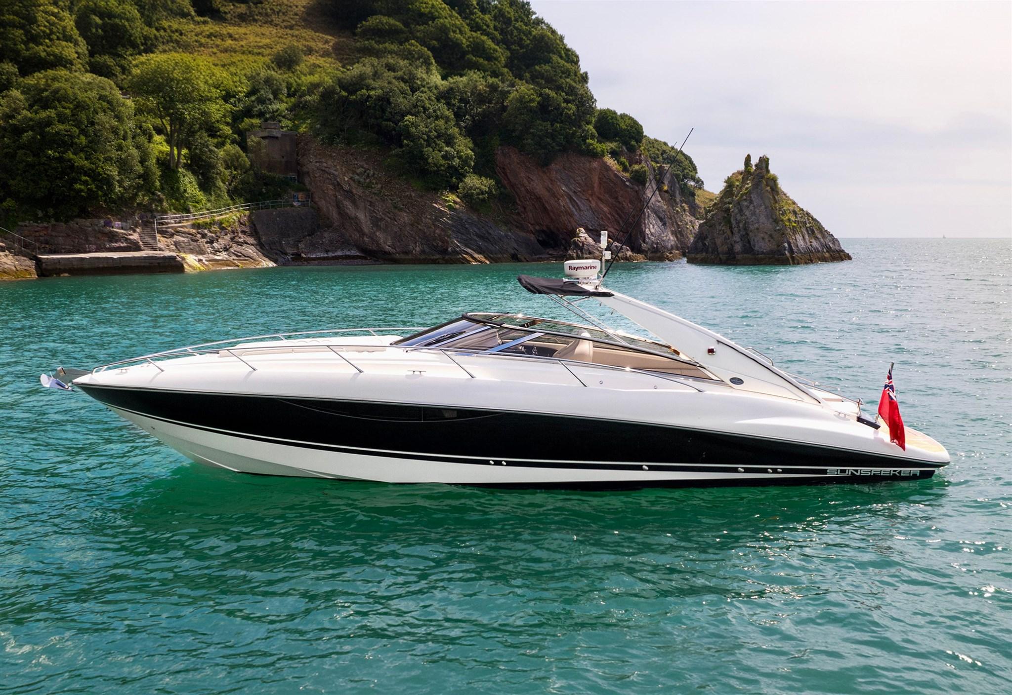 Yacht Photos Pics