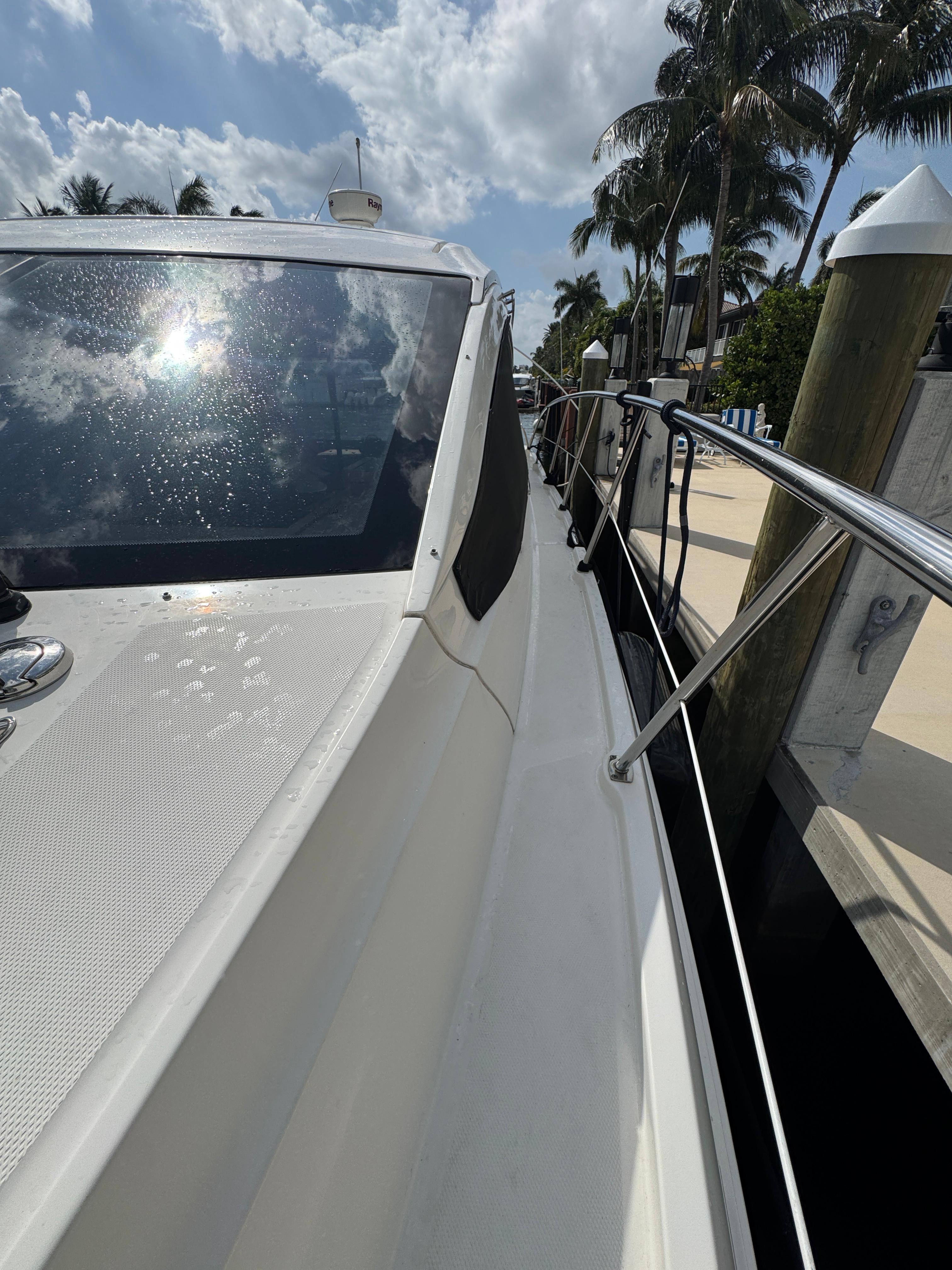 2016-sea-ray-400-sundancer-power-9694949-20250305122531525-1_XLARGE