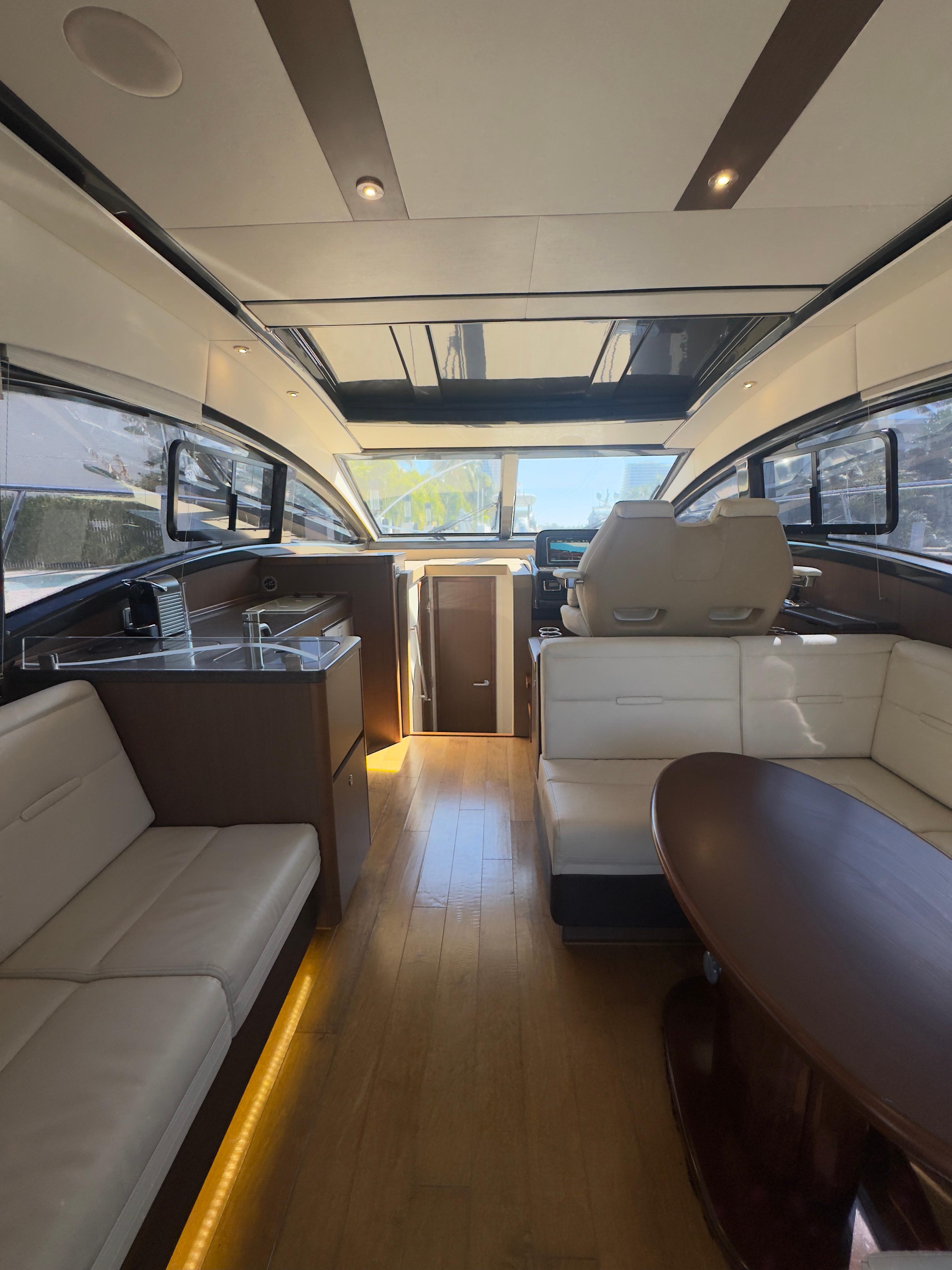2016-sea-ray-400-sundancer-power-9694949-20250312102426288-1_XLARGE