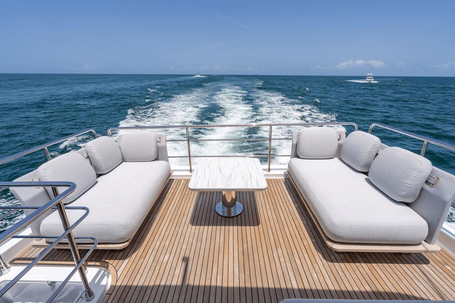 Azimut-60 fly 2024-DOLCE VITA FL-US-9824905 | Thumbnail