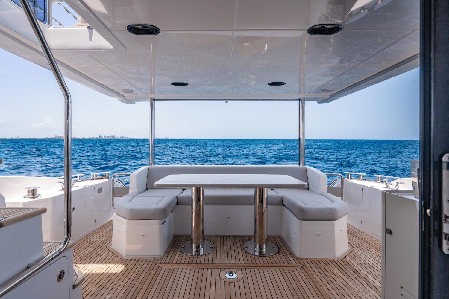 Azimut-60 fly 2024-DOLCE VITA FL-US-9824905 | Thumbnail