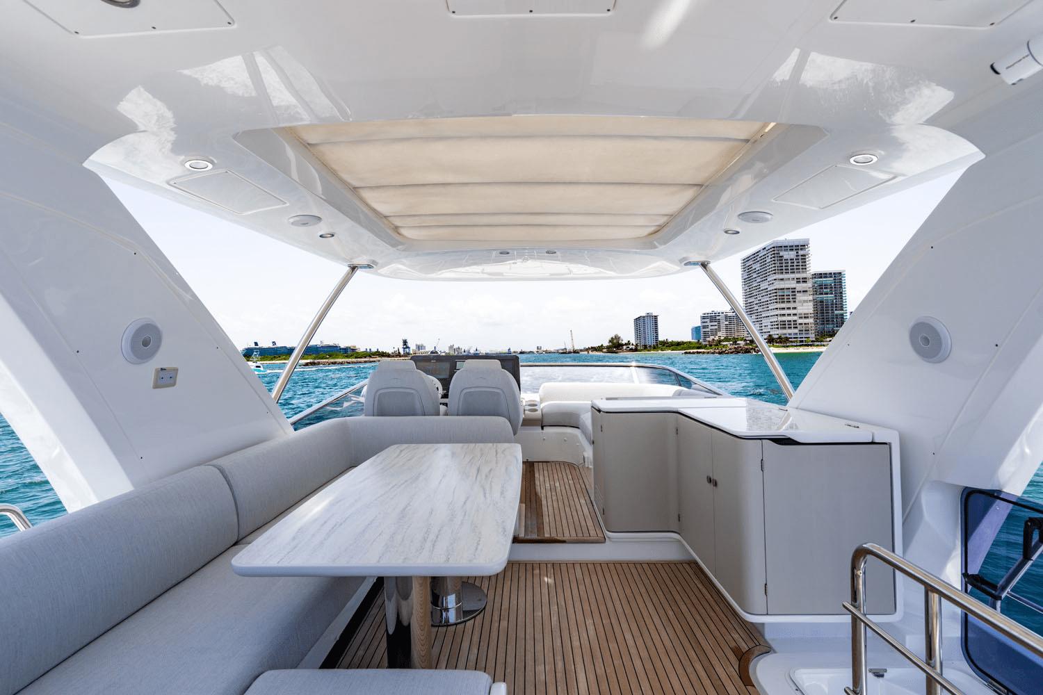 Azimut-60 fly 2024-DOLCE VITA FL-US-9824905 | Thumbnail