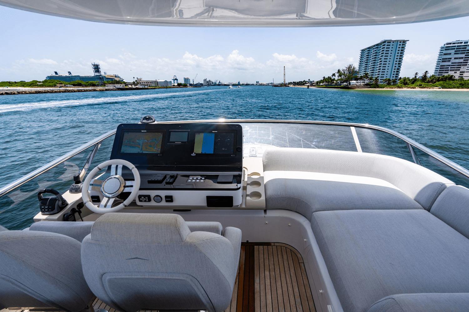 Azimut-60 fly 2024-DOLCE VITA FL-US-9824905 | Thumbnail