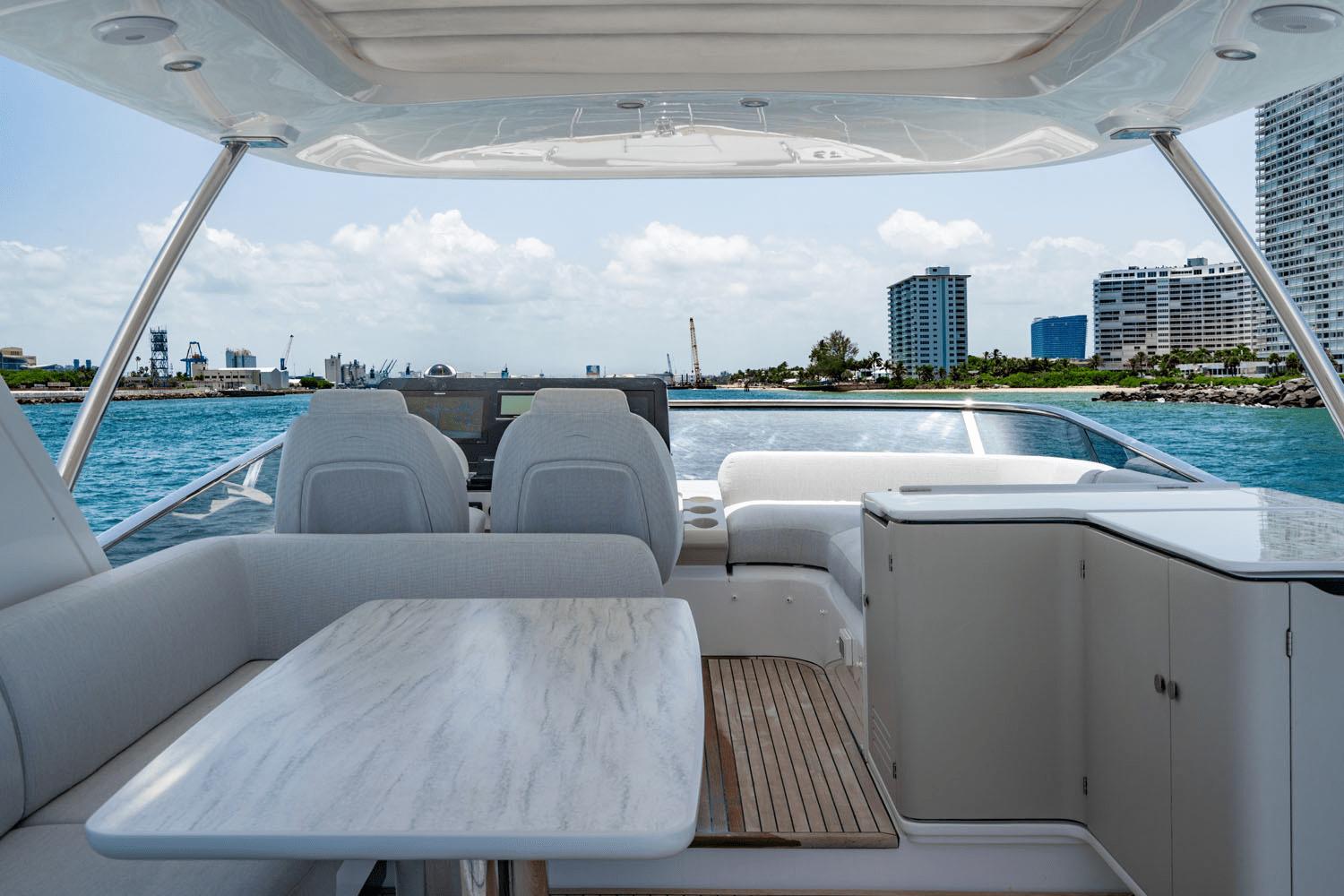 Azimut-60 fly 2024-DOLCE VITA FL-US-9824905 | Thumbnail