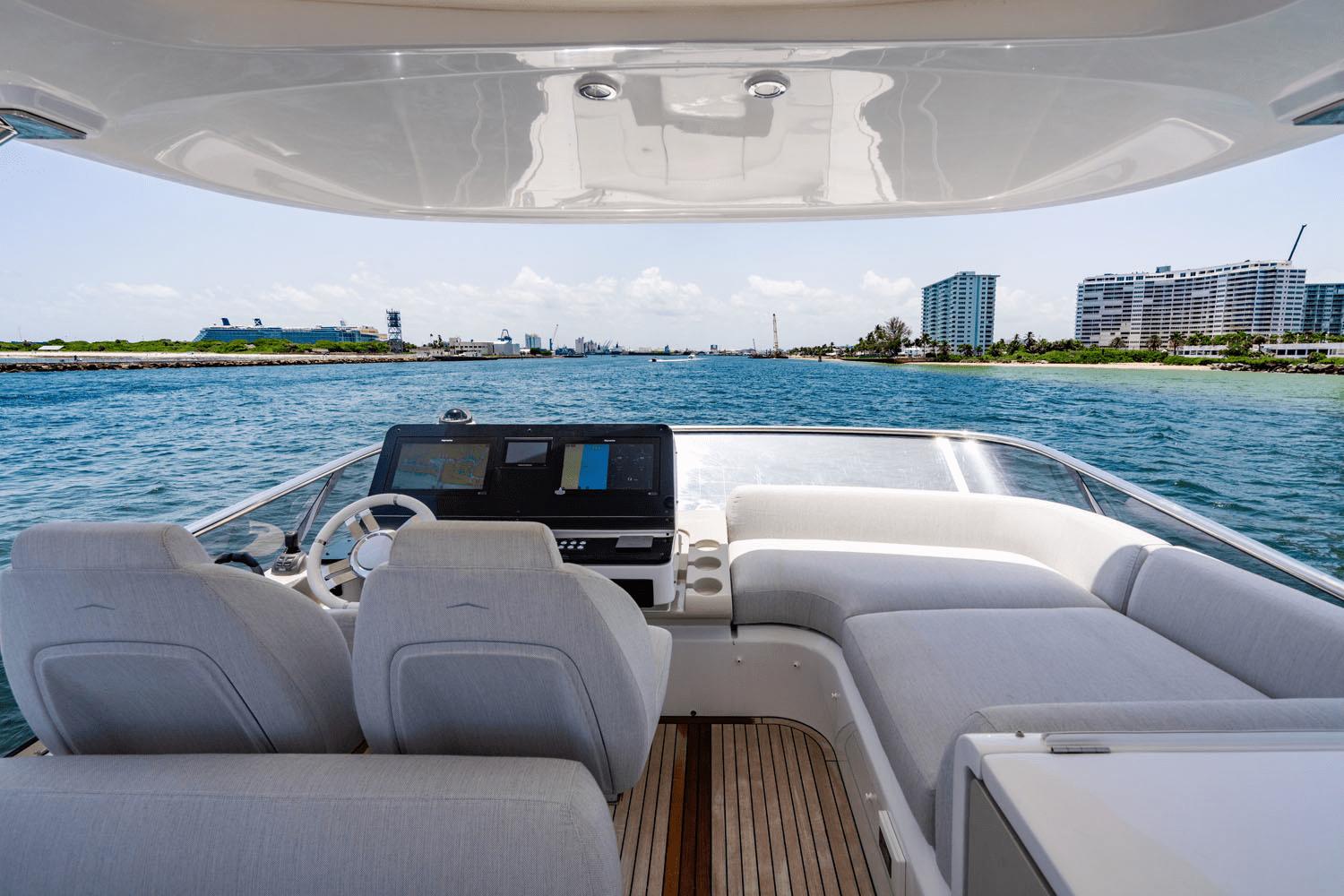 Azimut-60 fly 2024-DOLCE VITA FL-US-9824905 | Thumbnail