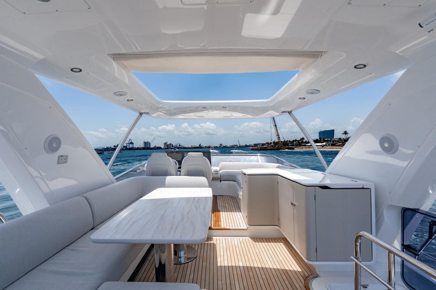 Azimut-60 fly 2024-DOLCE VITA FL-US-9824905 | Thumbnail