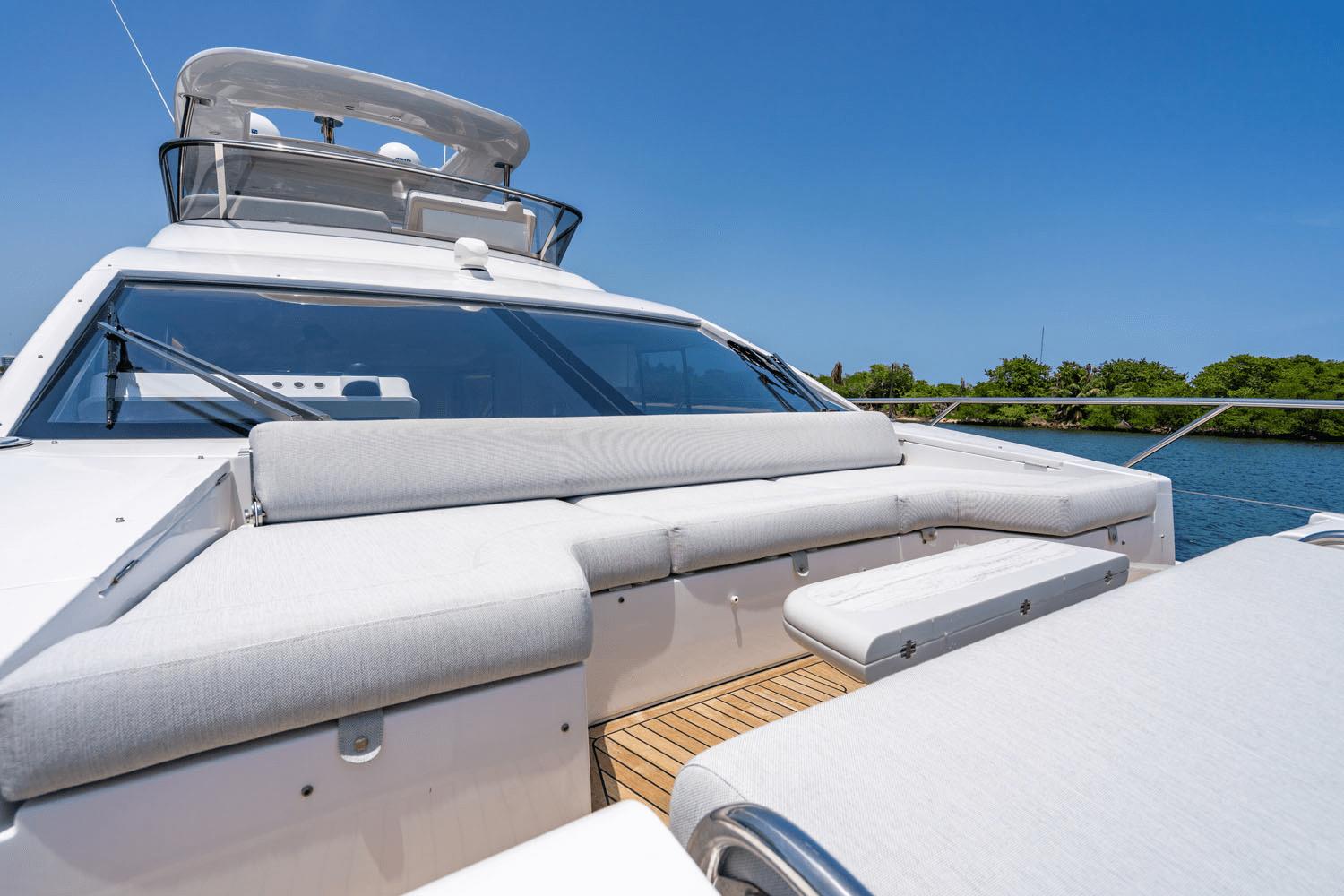 Azimut-60 fly 2024-DOLCE VITA FL-US-9824905 | Thumbnail