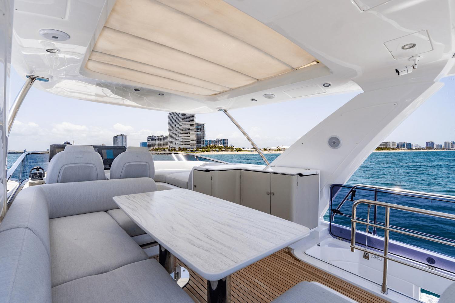Azimut-60 fly 2024-DOLCE VITA FL-US-9824905 | Thumbnail