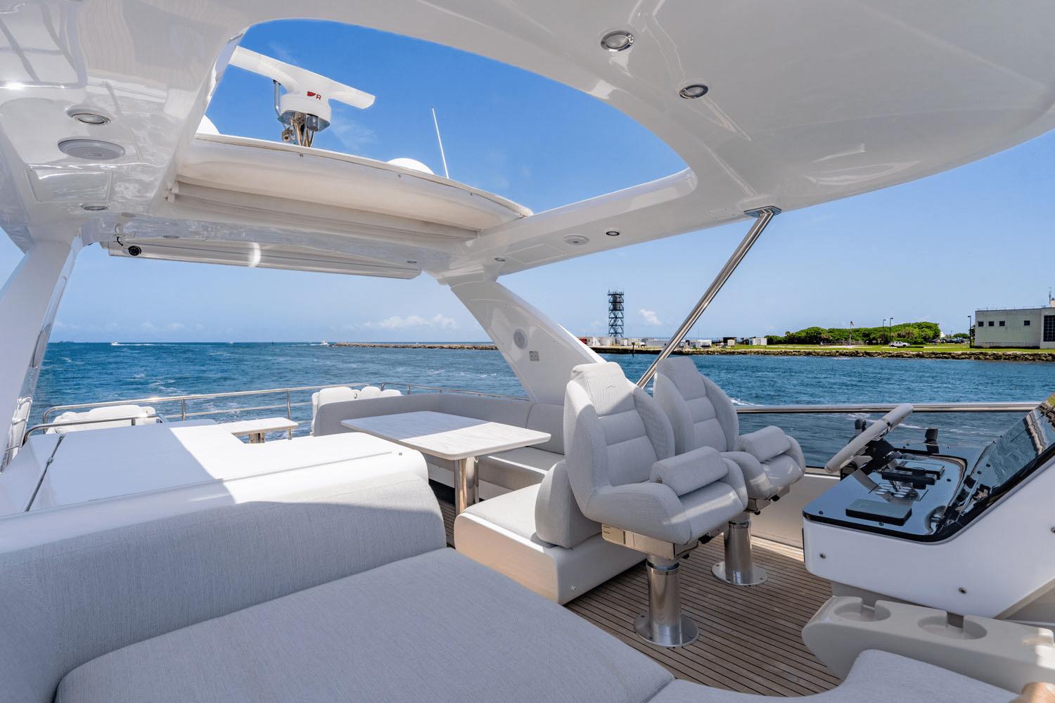 Azimut-60 fly 2024-DOLCE VITA FL-US-9824905 | Thumbnail