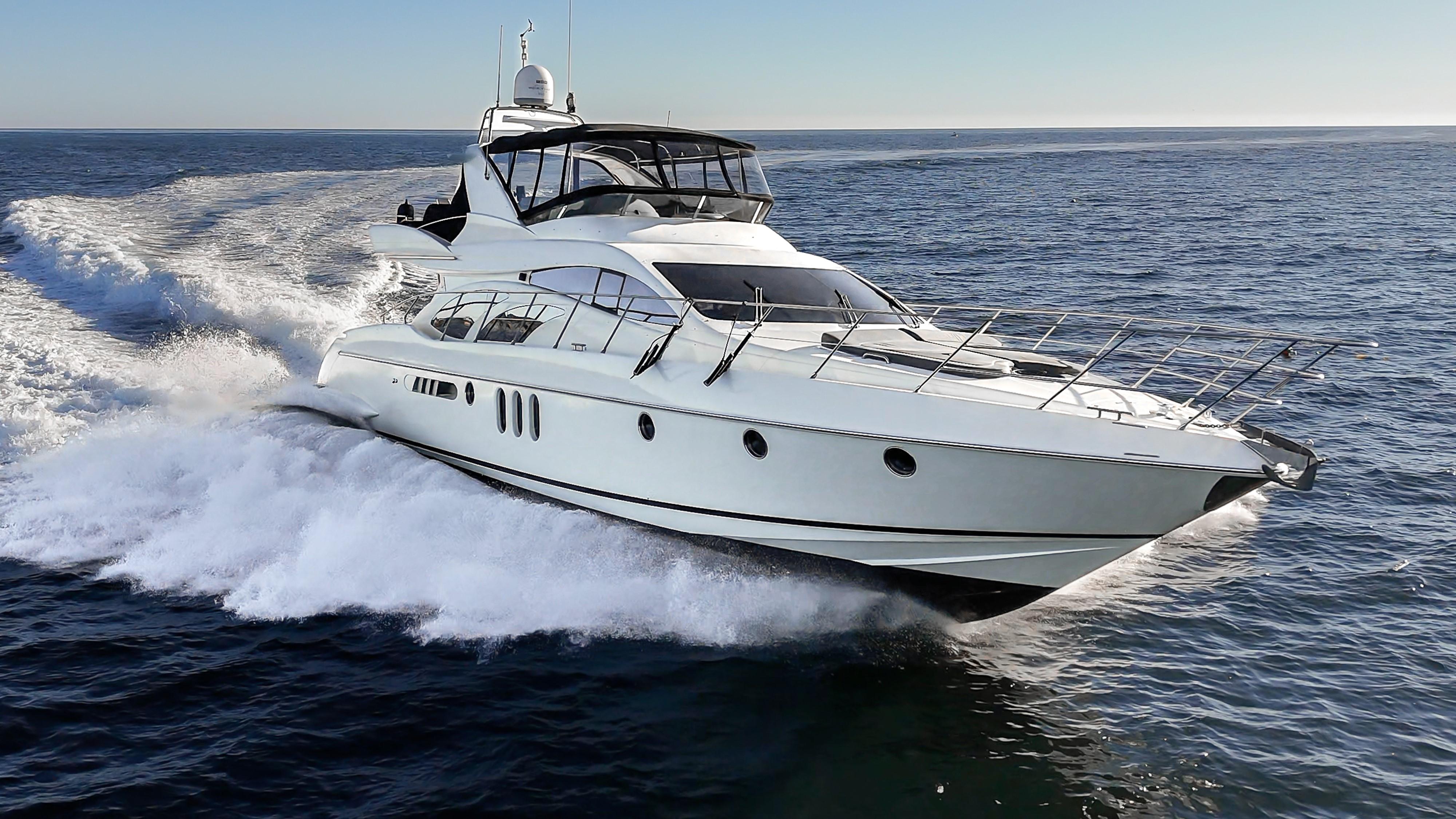 2004 Azimut 62