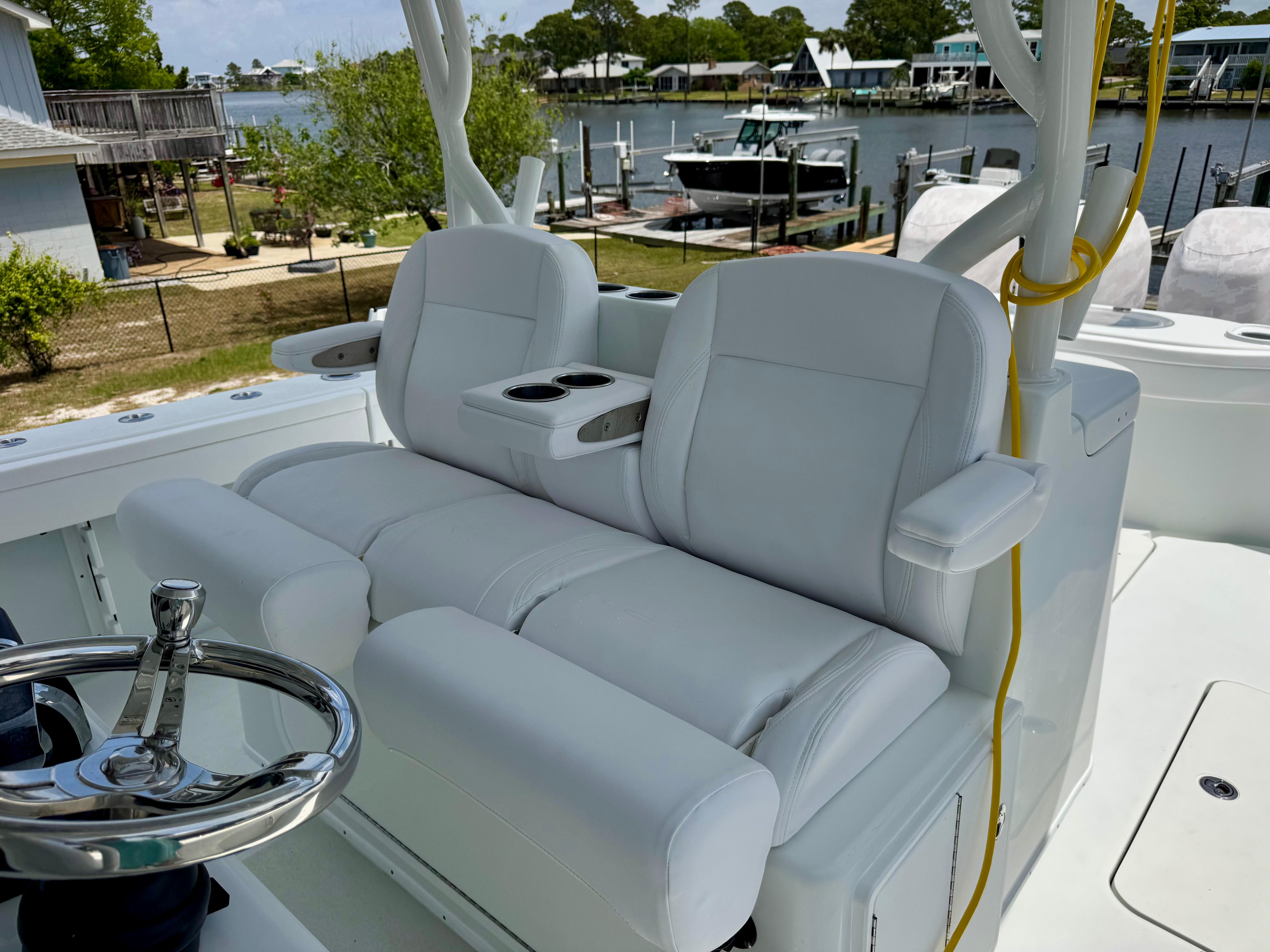 2020-yellowfin-39-offshore-power-9774906-20250428221737625-1_XLARGE