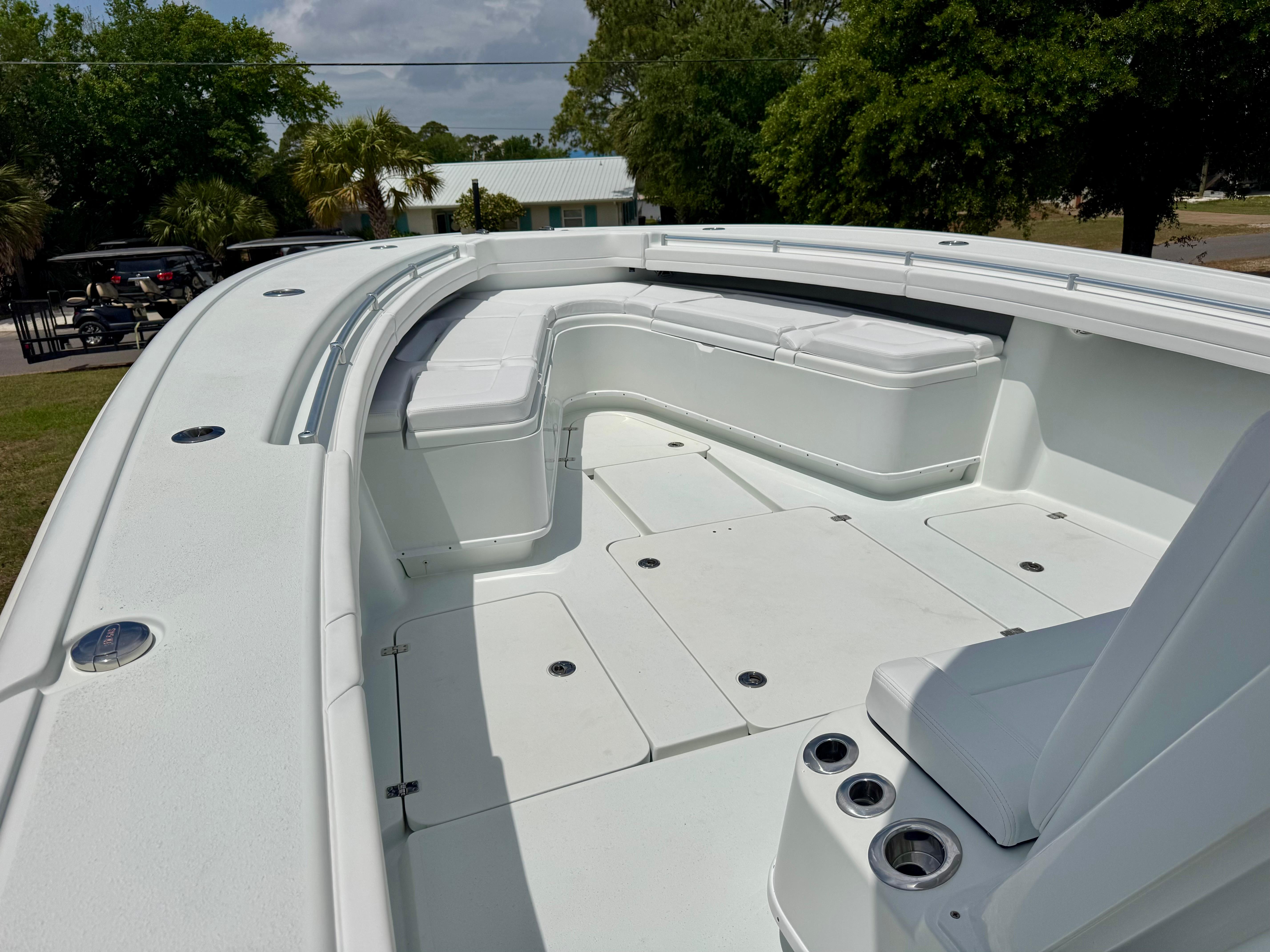 2020-yellowfin-39-offshore-power-9774906-20250428221758111-1_XLARGE