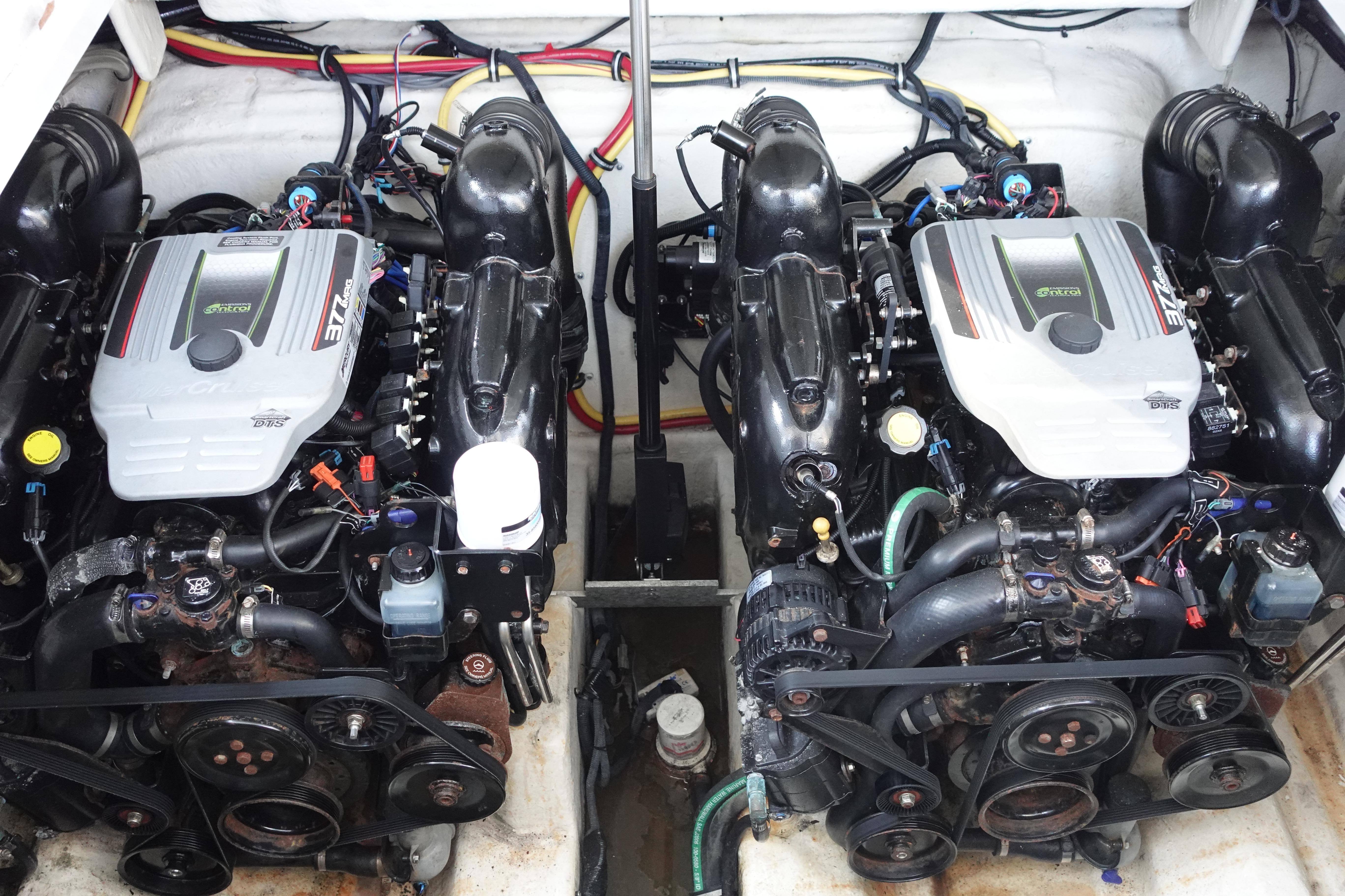 2016-monterey-355-sport-yacht-power-9904961-20250809064940766-1