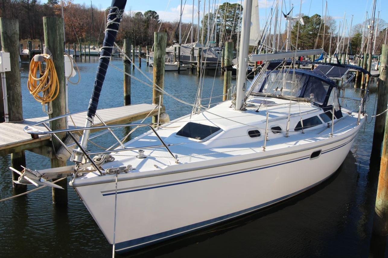 M 10531 CF Knot 10 Yacht Sales M 10531 CF Knot 10 Yacht Sales