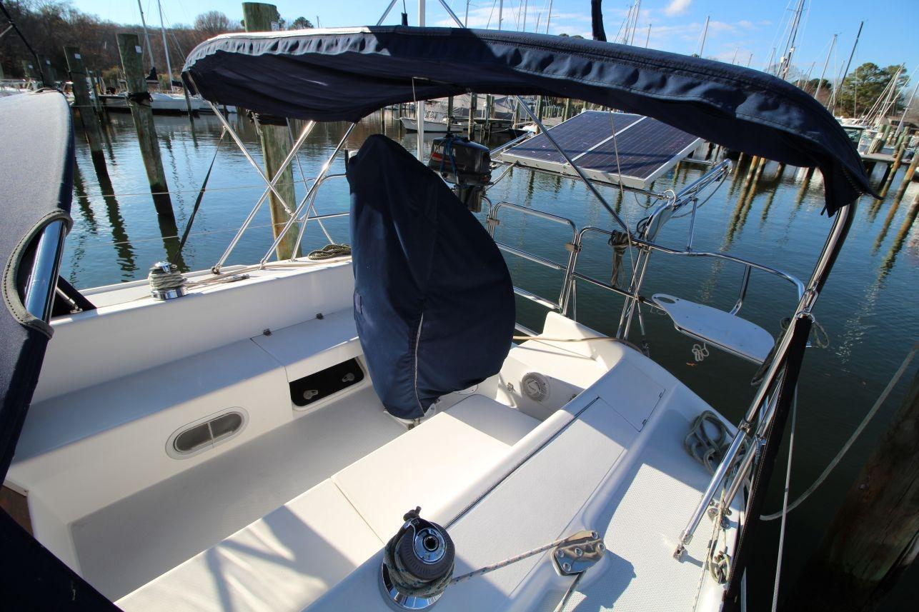 M 10531 CF Knot 10 Yacht Sales M 10531 CF Knot 10 Yacht Sales