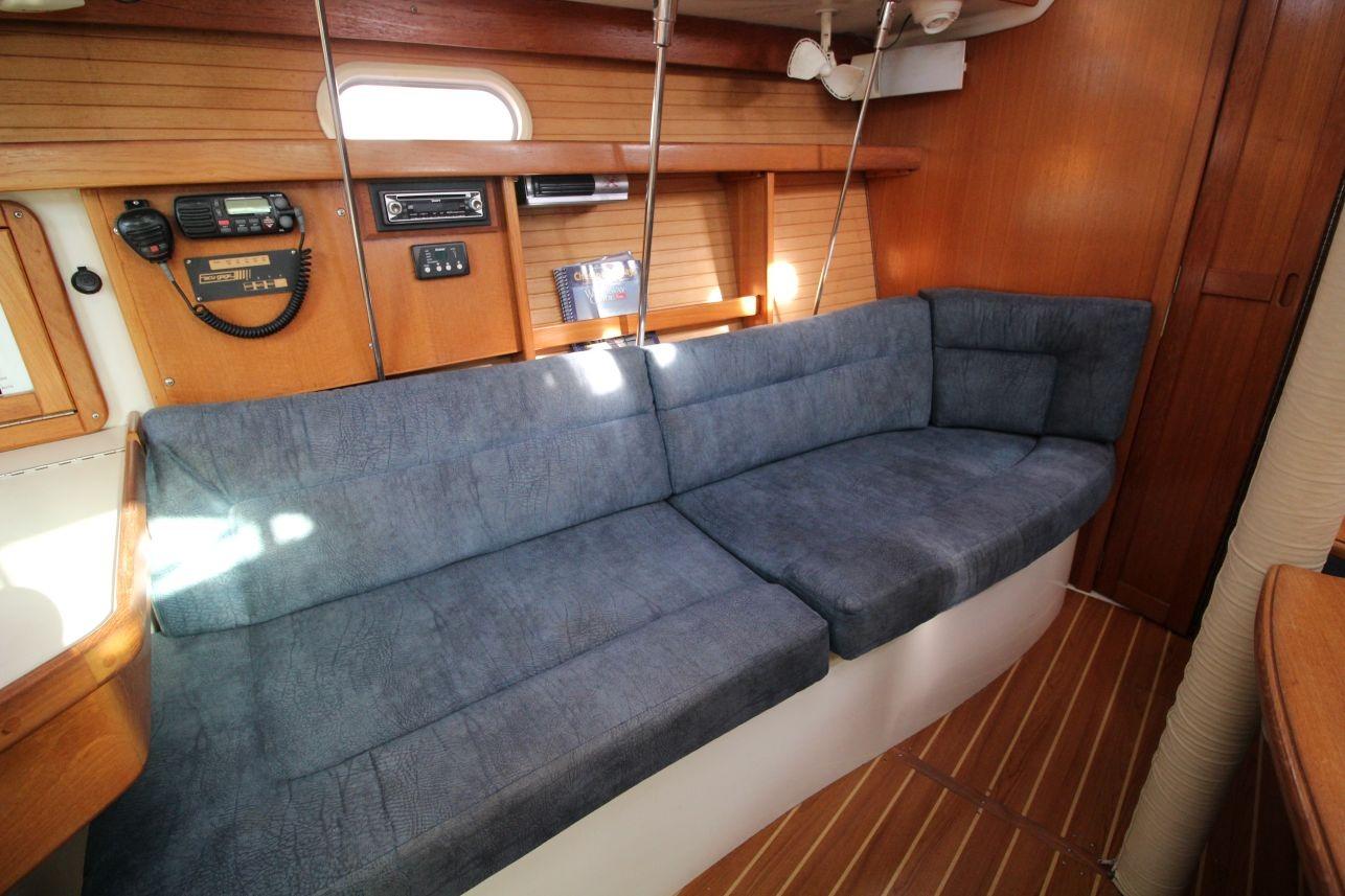 M 10531 CF Knot 10 Yacht Sales M 10531 CF Knot 10 Yacht Sales