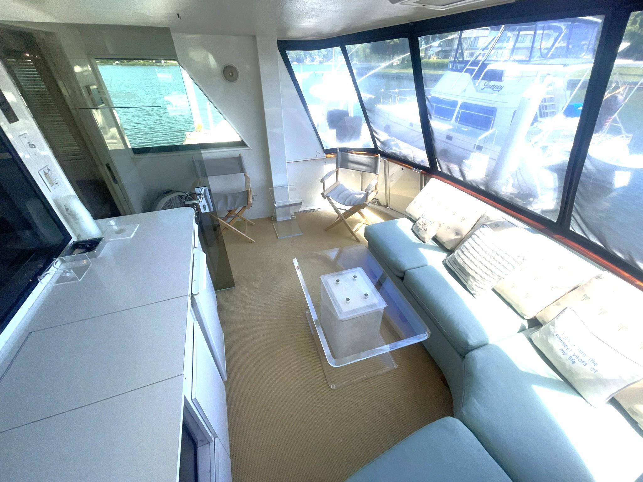 Hatteras-80 Cockpit Motor Yacht 1989-GENTLE BEN VA-US-CLIMATE CONTROLLED AFT DECK TO STBD-9784968 | Thumbnail