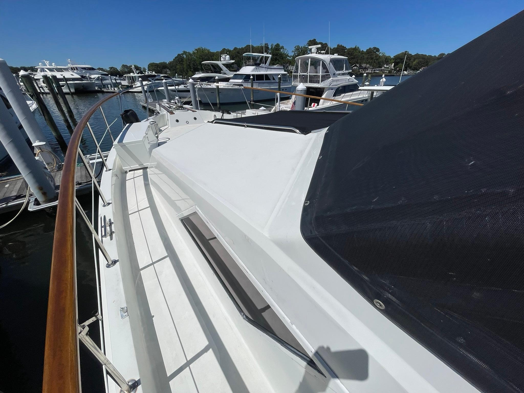 Hatteras-80 Cockpit Motor Yacht 1989-GENTLE BEN VA-US-9784968 | Thumbnail