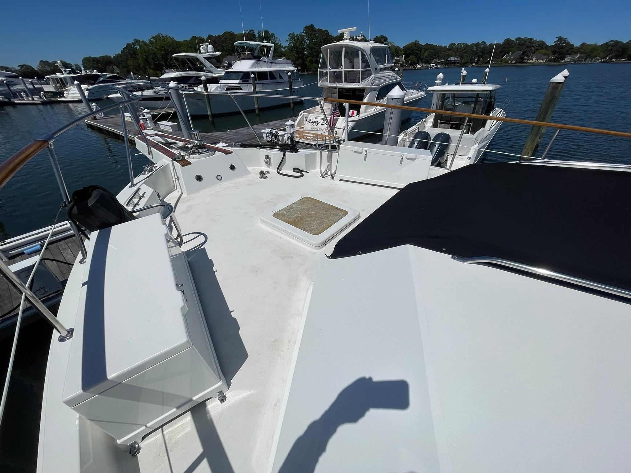 Hatteras-80 Cockpit Motor Yacht 1989-GENTLE BEN VA-US-9784968 | Thumbnail