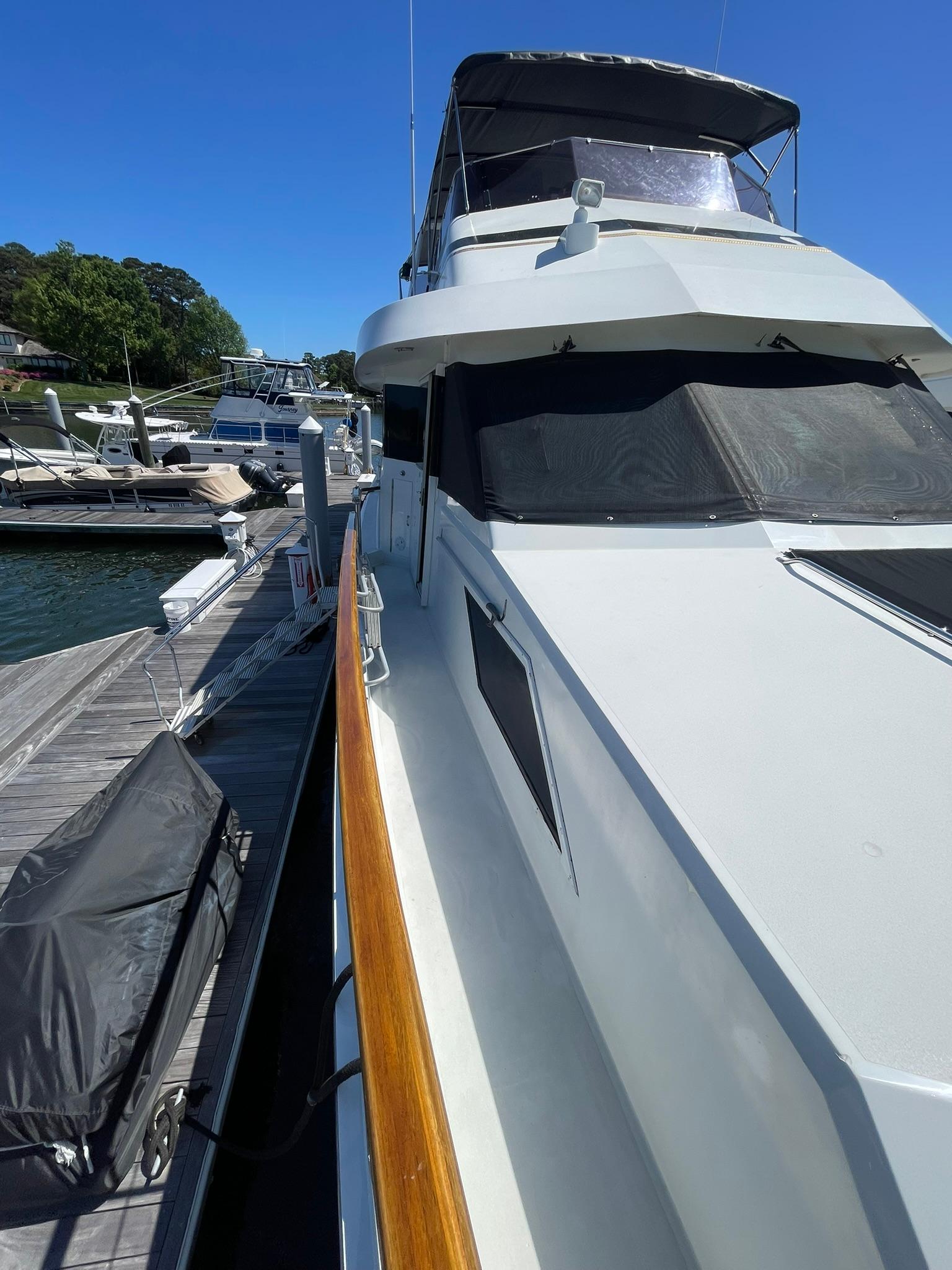 Hatteras-80 Cockpit Motor Yacht 1989-GENTLE BEN VA-US-9784968 | Thumbnail