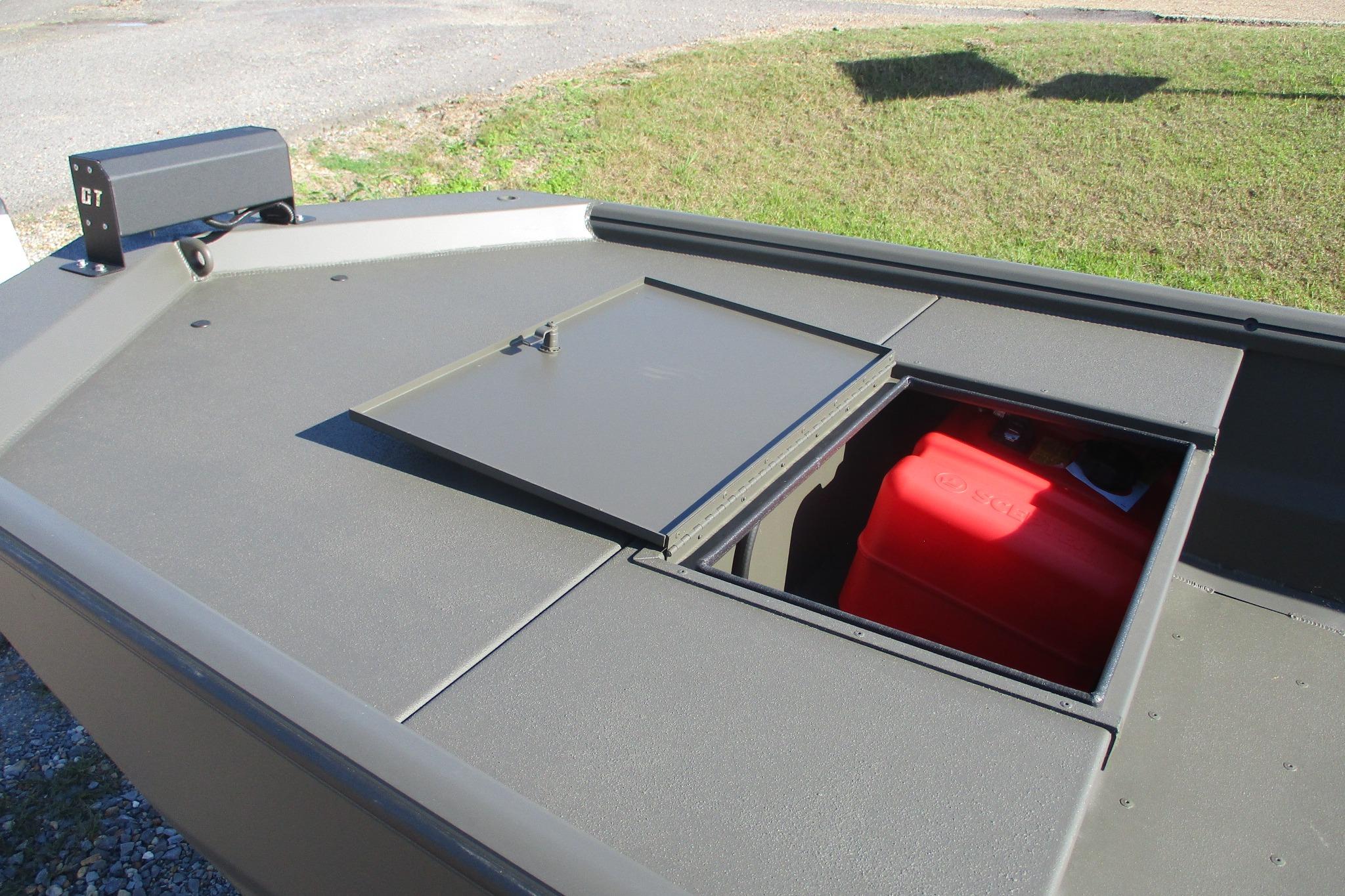 2026 Gator Tail 1860 Extreme-8