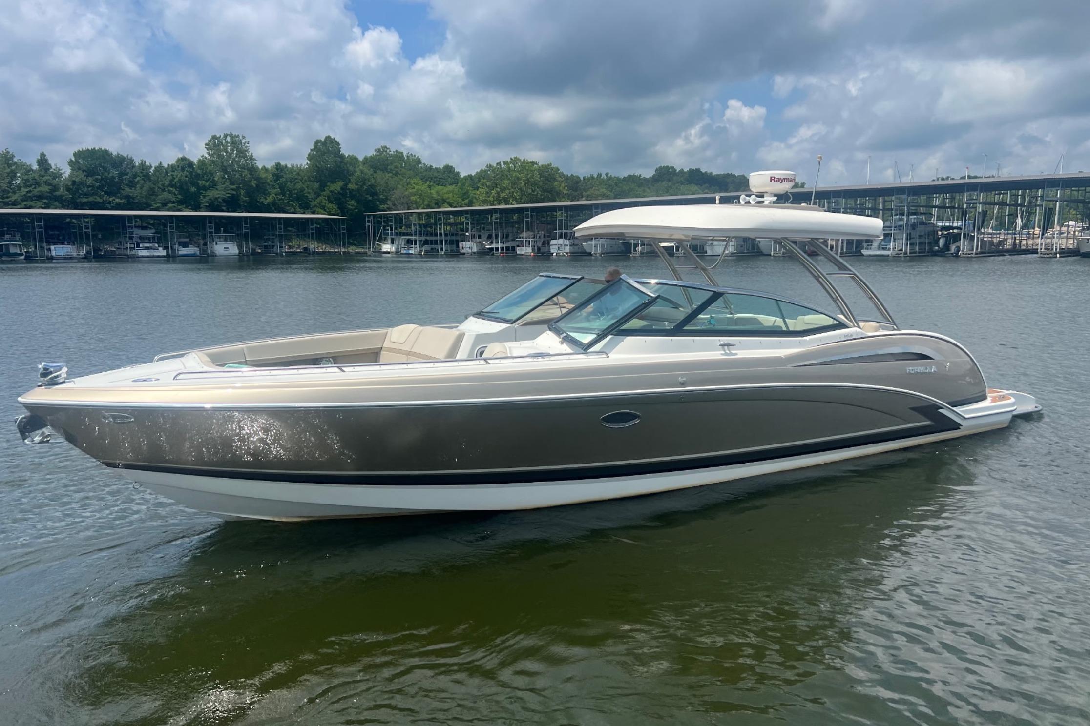 2014 Formula 350 Crossover Bowrider