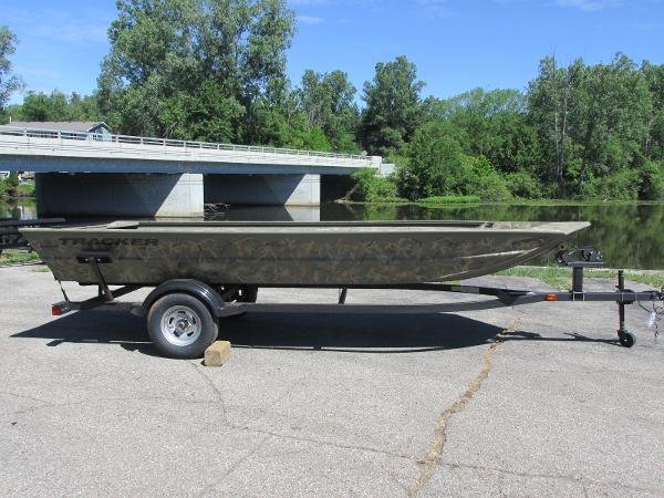 2021 Tracker Boats boat for sale, model of the boat is 1754 GRIZZLY JON & Image # 1 of 16