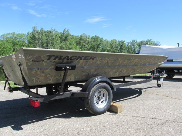 2021 Tracker Boats boat for sale, model of the boat is 1754 GRIZZLY JON & Image # 2 of 16