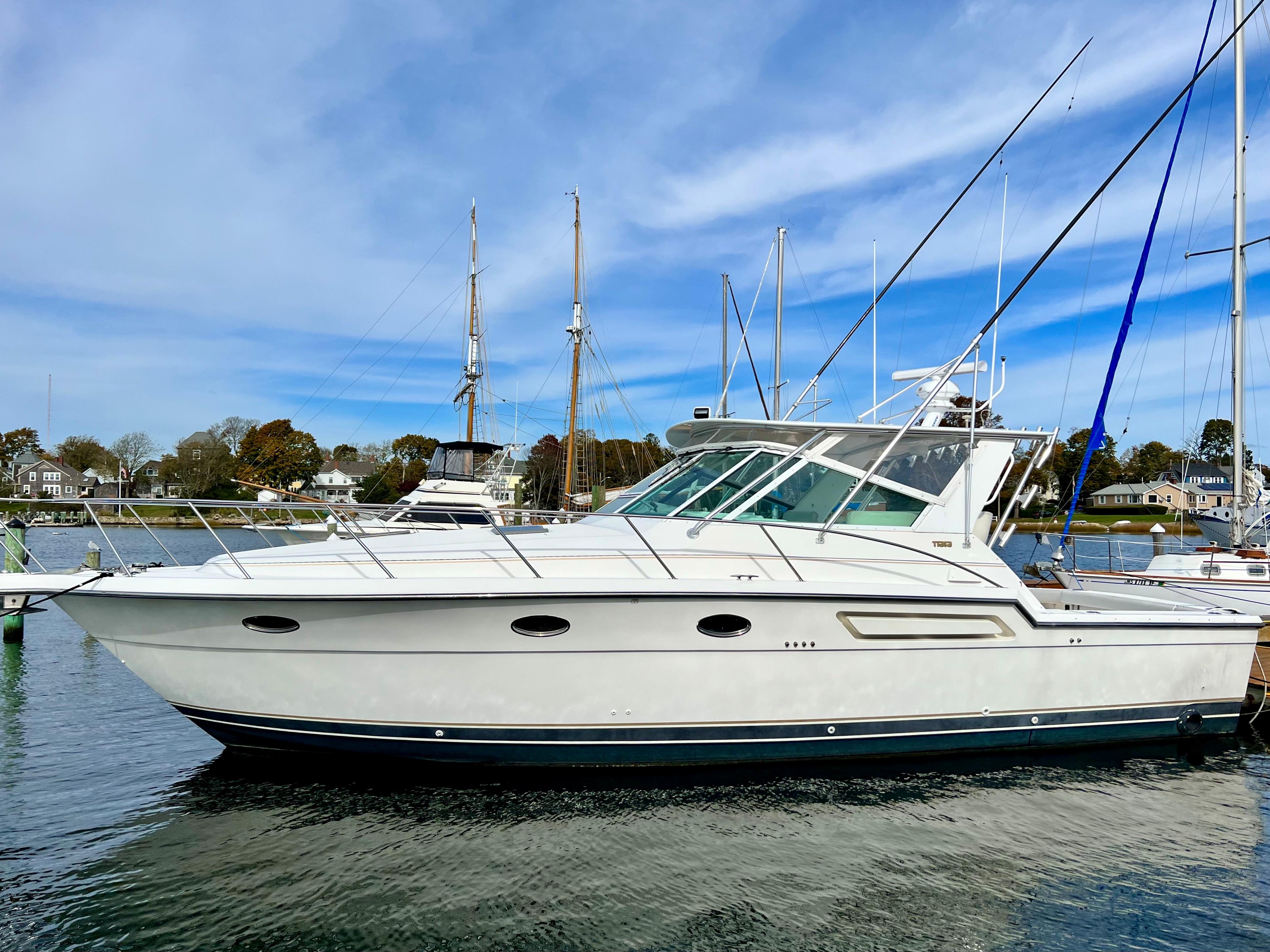 2000 Tiara Yachts 3700 Open