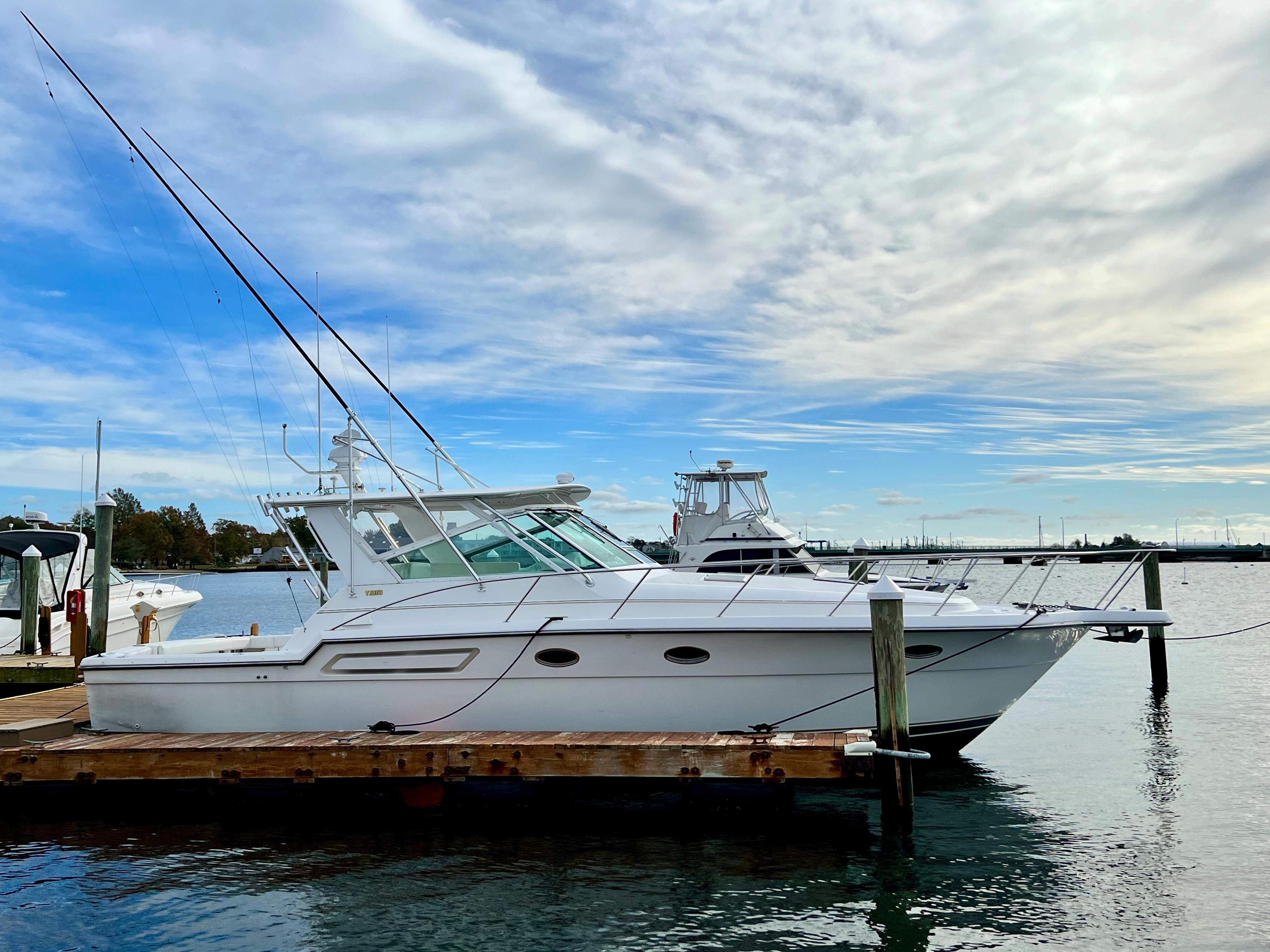 2000 Tiara Yachts 3700 Open