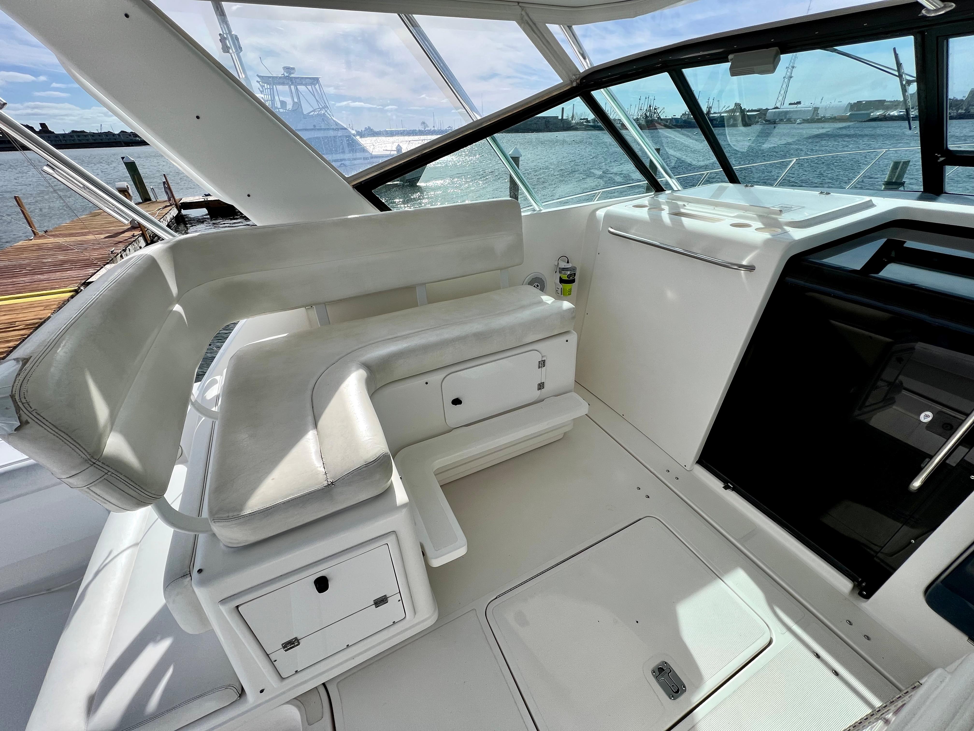 2000 Tiara Yachts 3700 Open