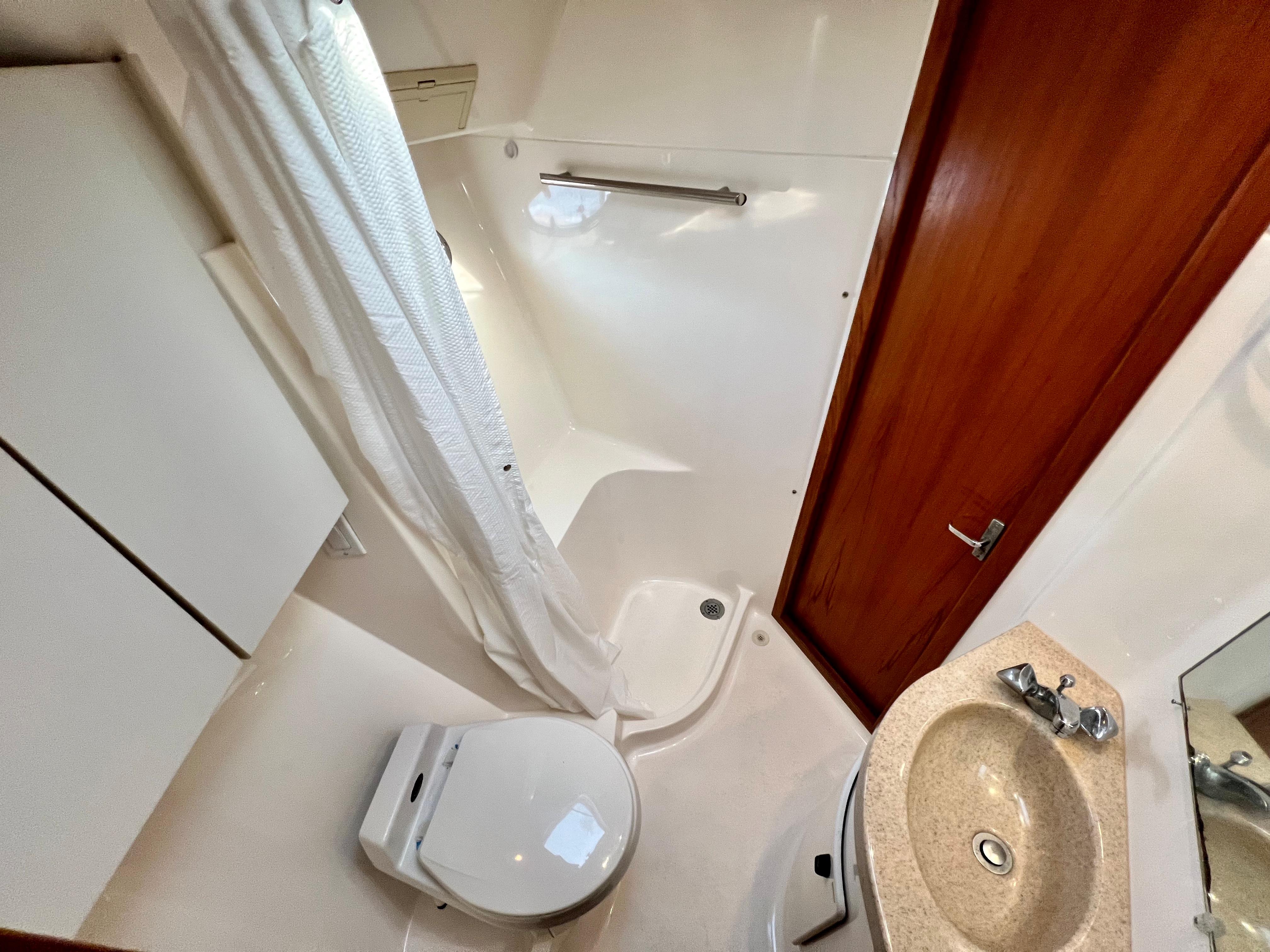 2000 Tiara Yachts 3700 Open