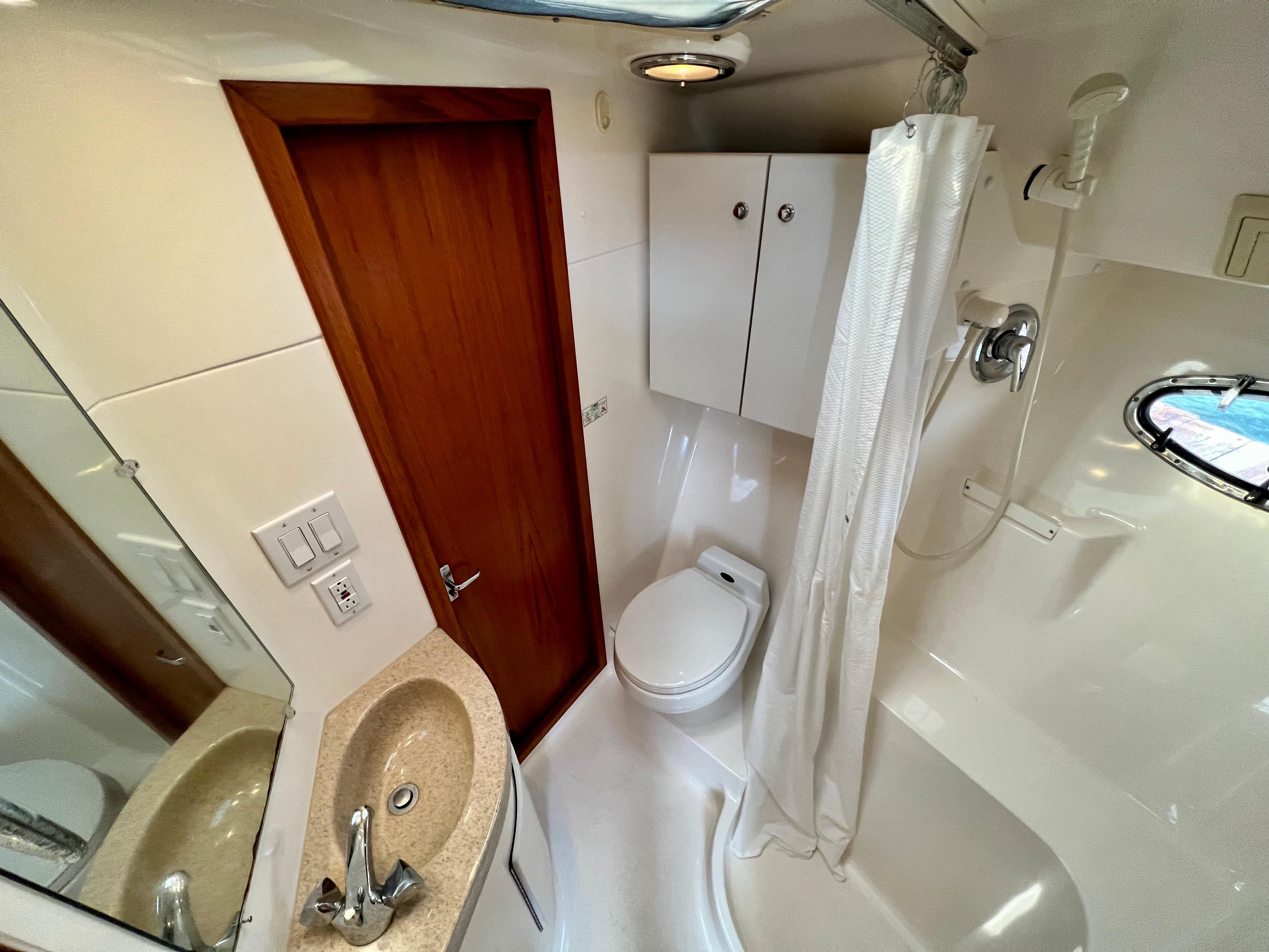 2000 Tiara Yachts 3700 Open