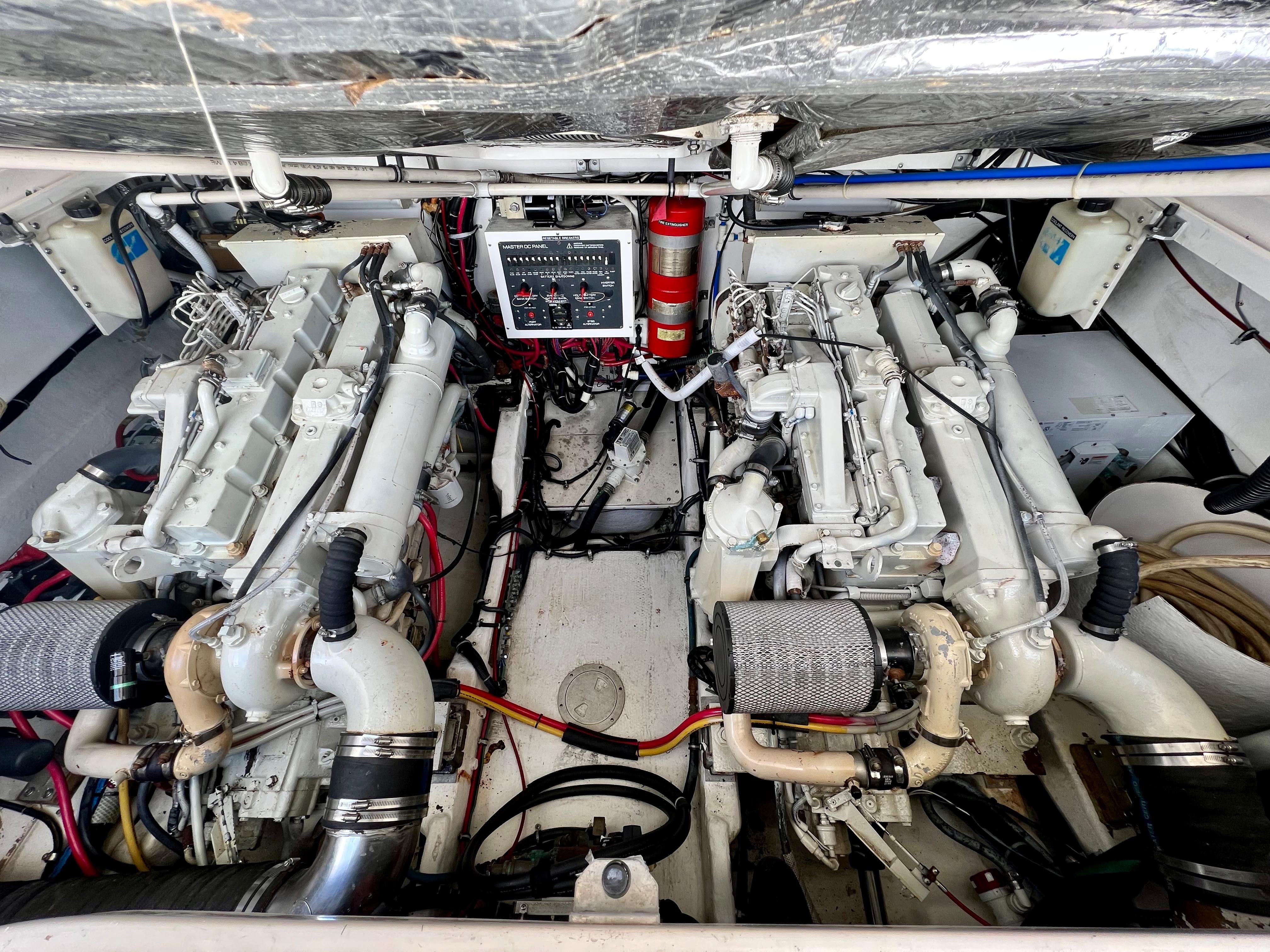 2000 Tiara Yachts 3700 Open