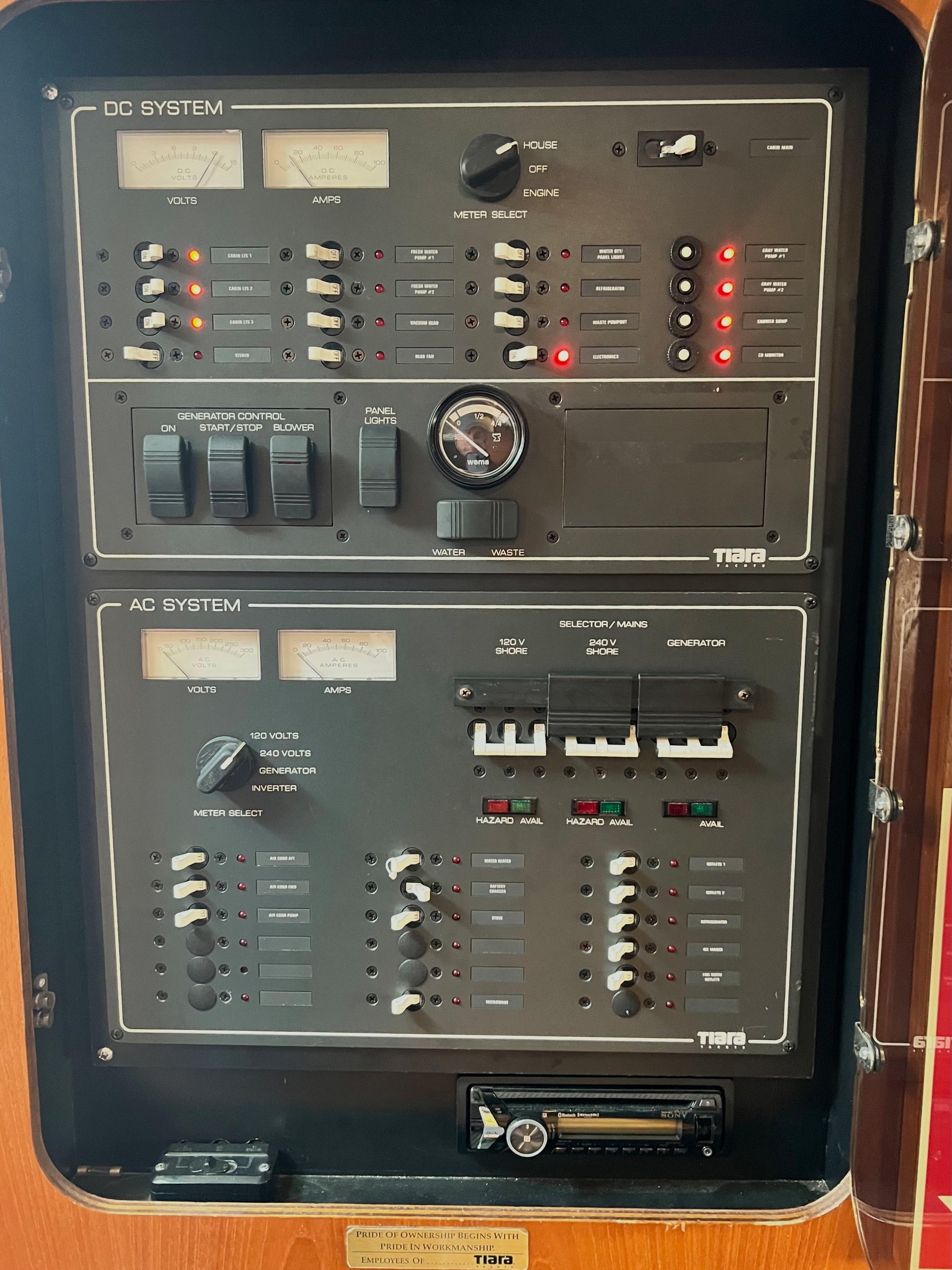 2000 Tiara Yachts 3700 Open