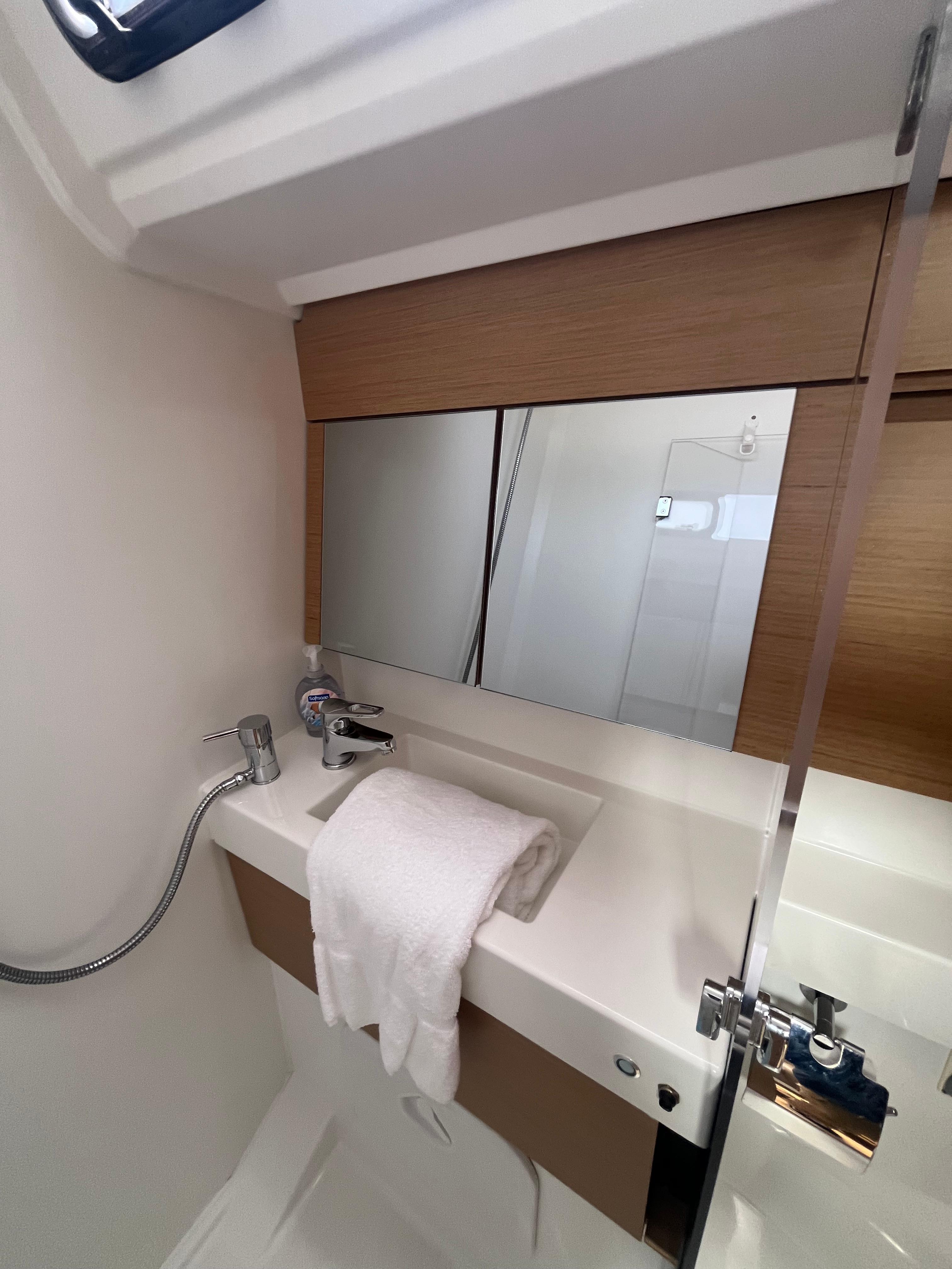 Jeanneau-410 Sun Odyssey 2020-VIGILANT FL-US-9714978 | Thumbnail