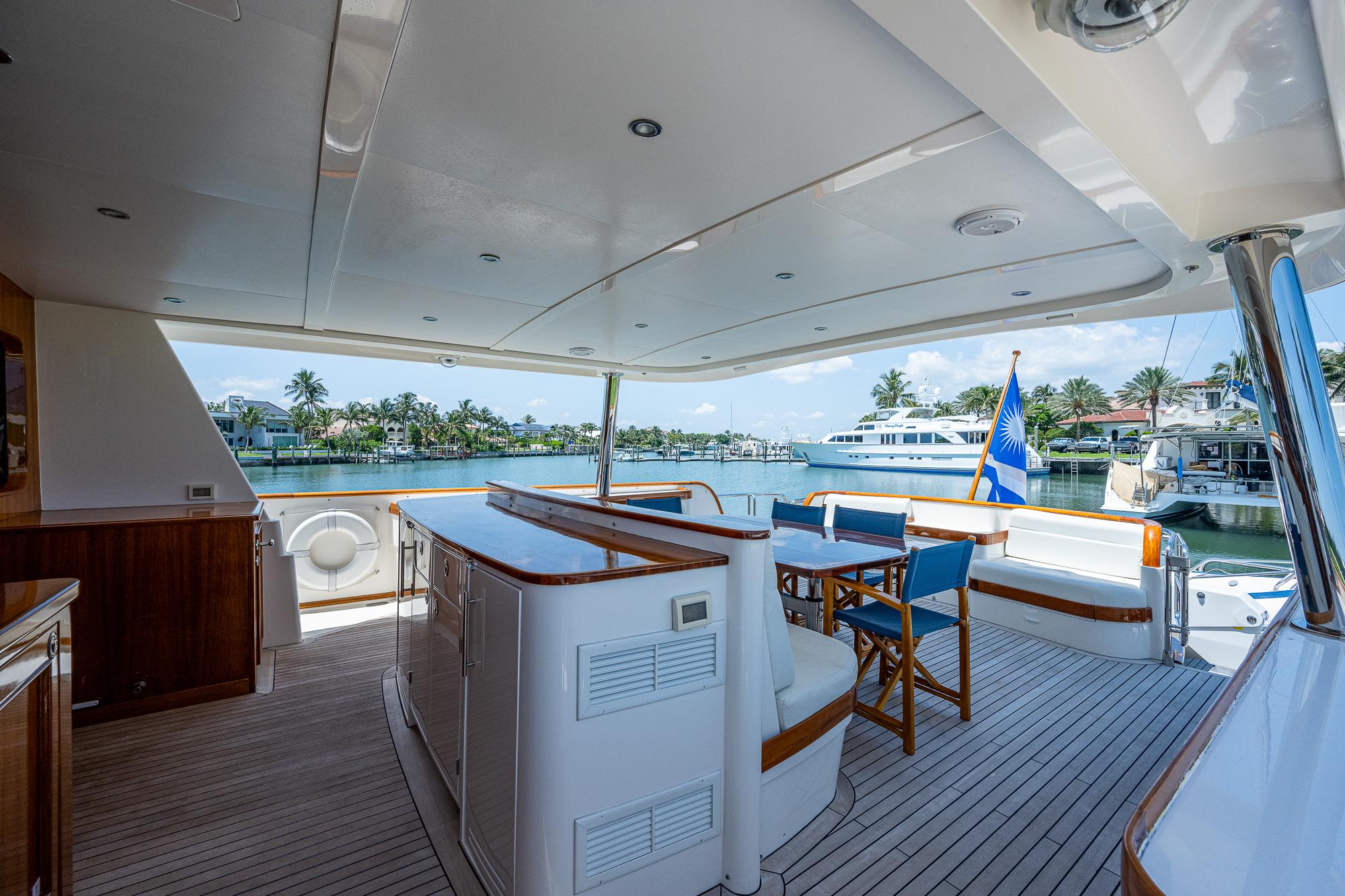 2016 Hunt Yachts