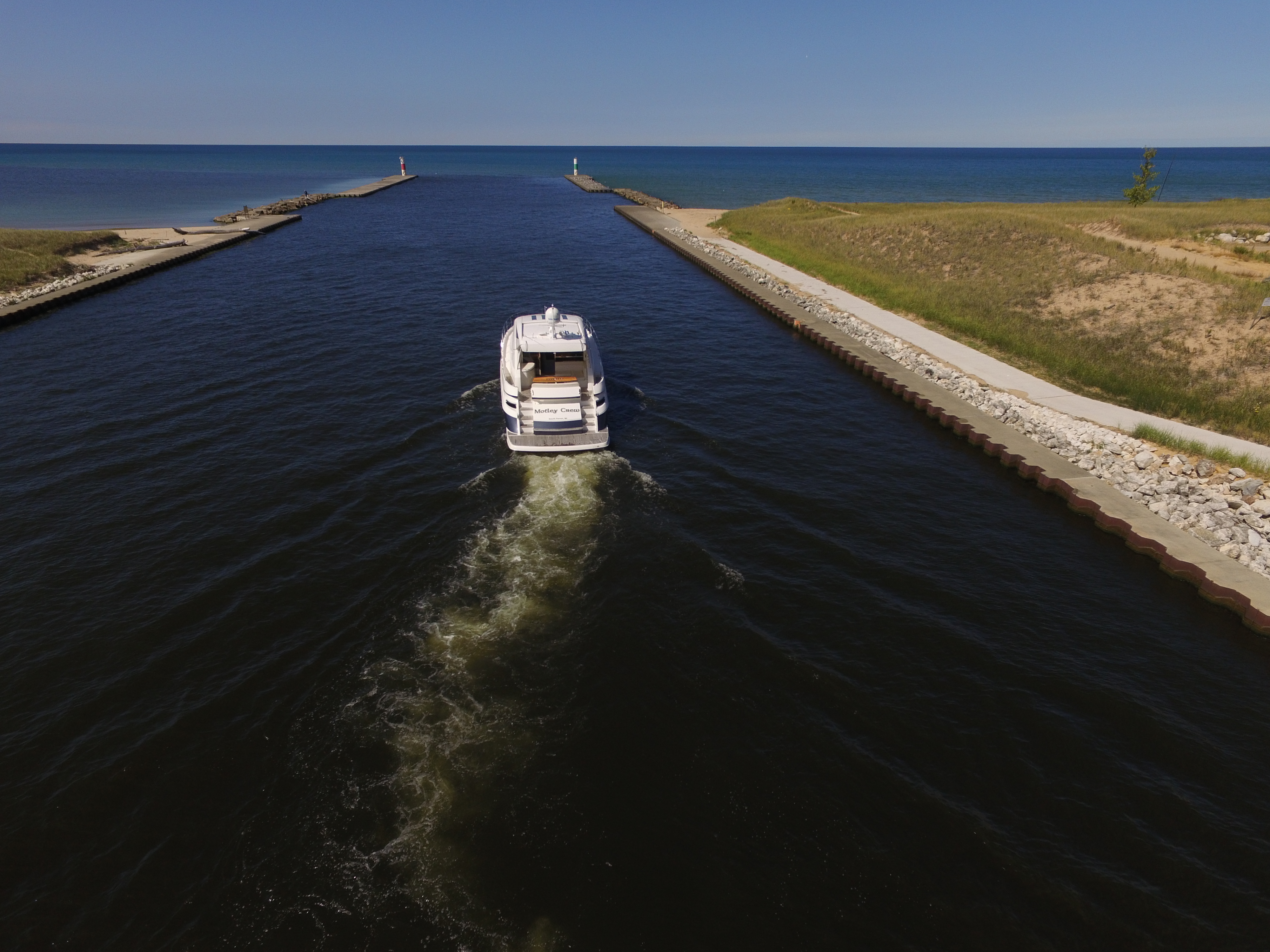 riviera 58 sport yacht