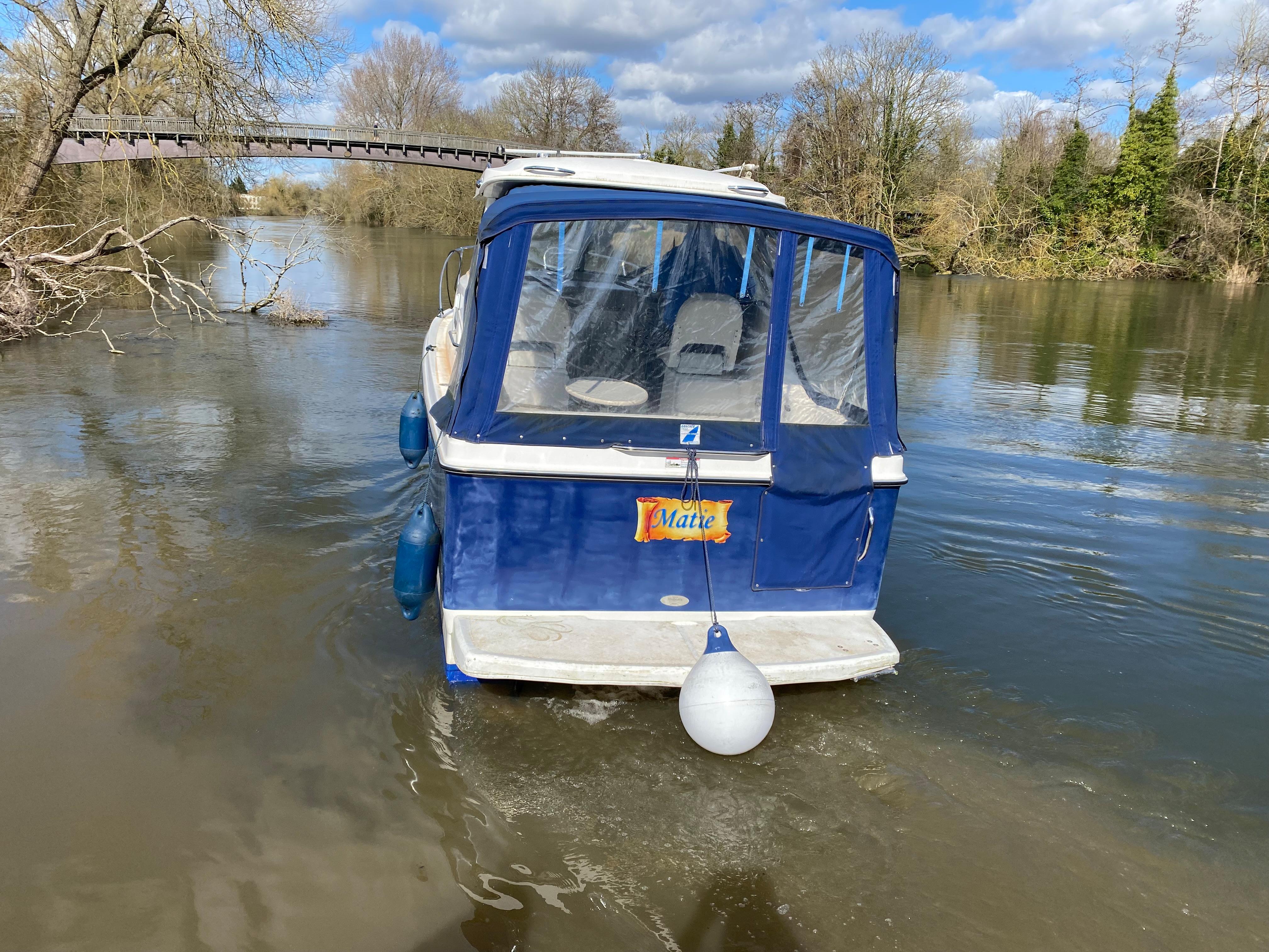 2006 Bayliner Discovery 246