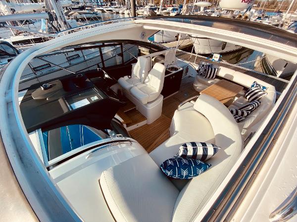 2013 Princess V39