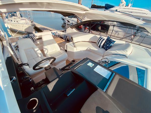 2013 Princess V39