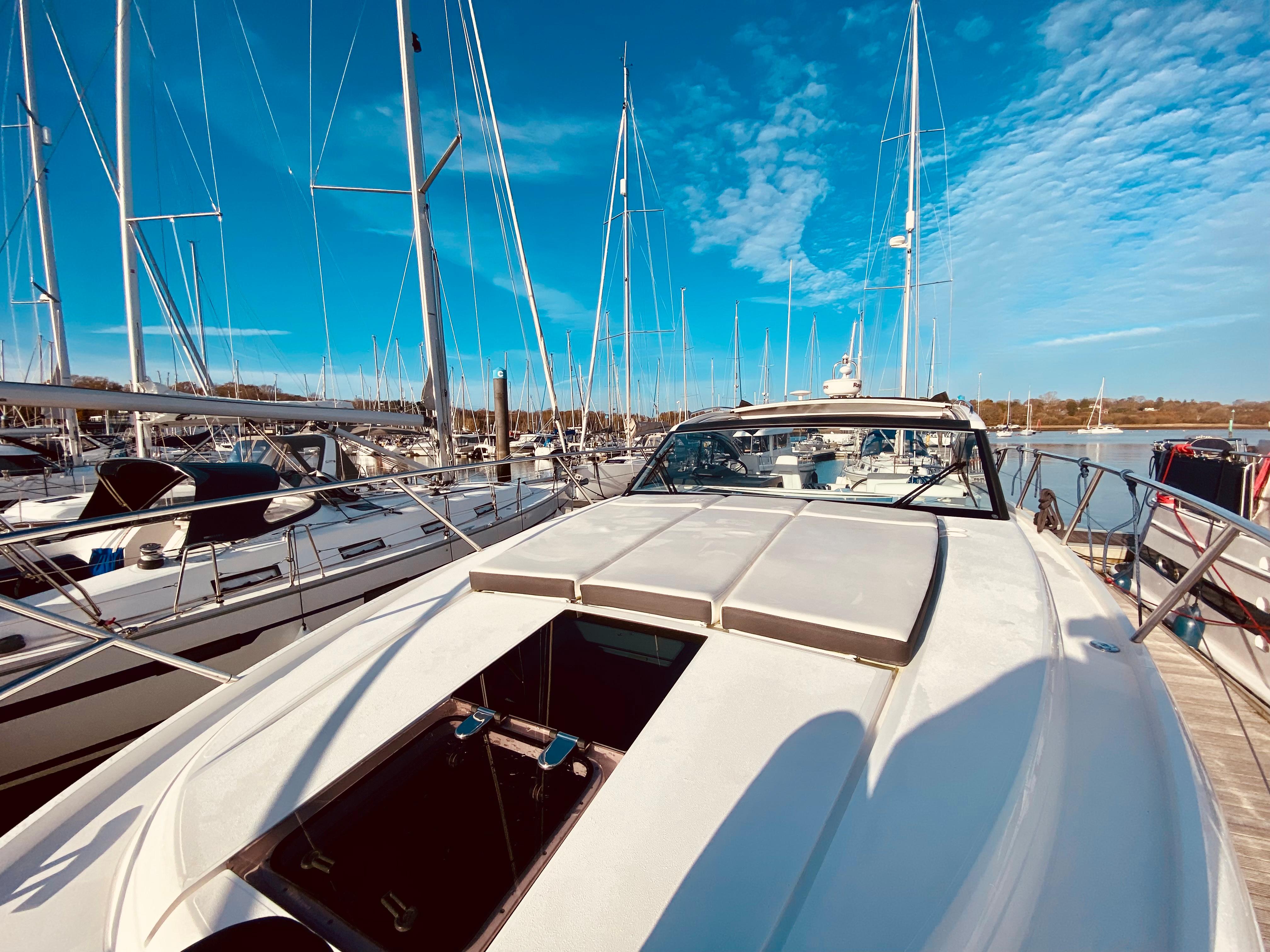 2013 Princess V39