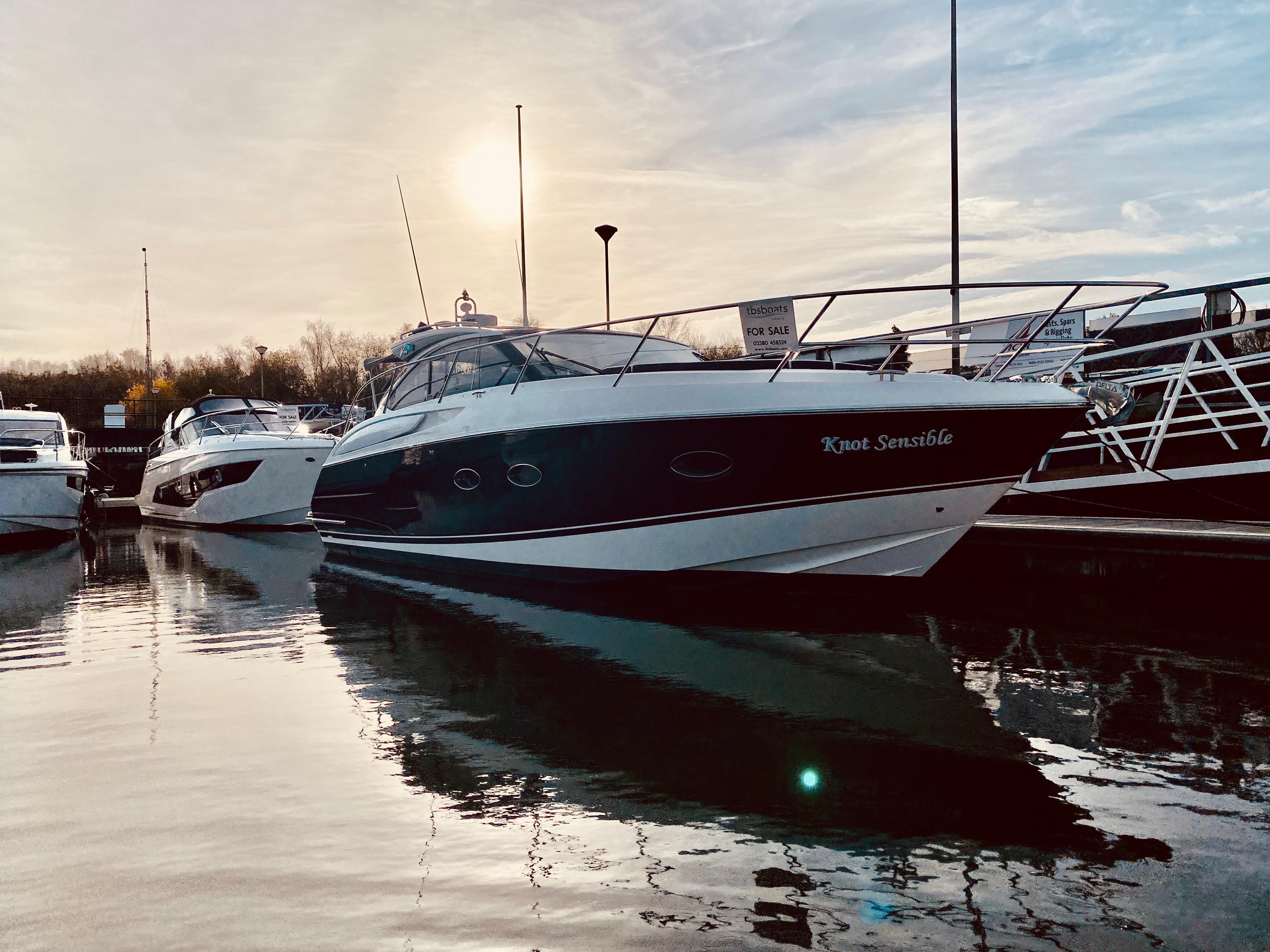 2013 Princess V39