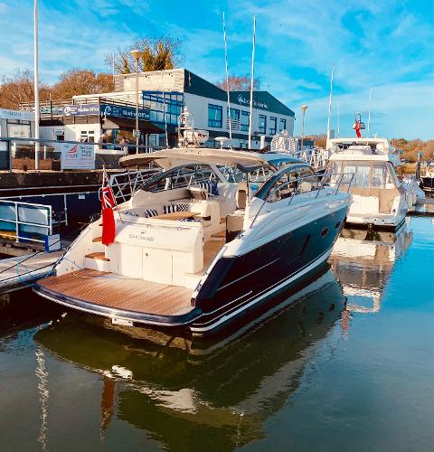2013 Princess V39