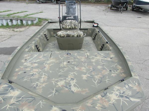 2022 Tracker Boats boat for sale, model of the boat is 1860 CC & Image # 11 of 15