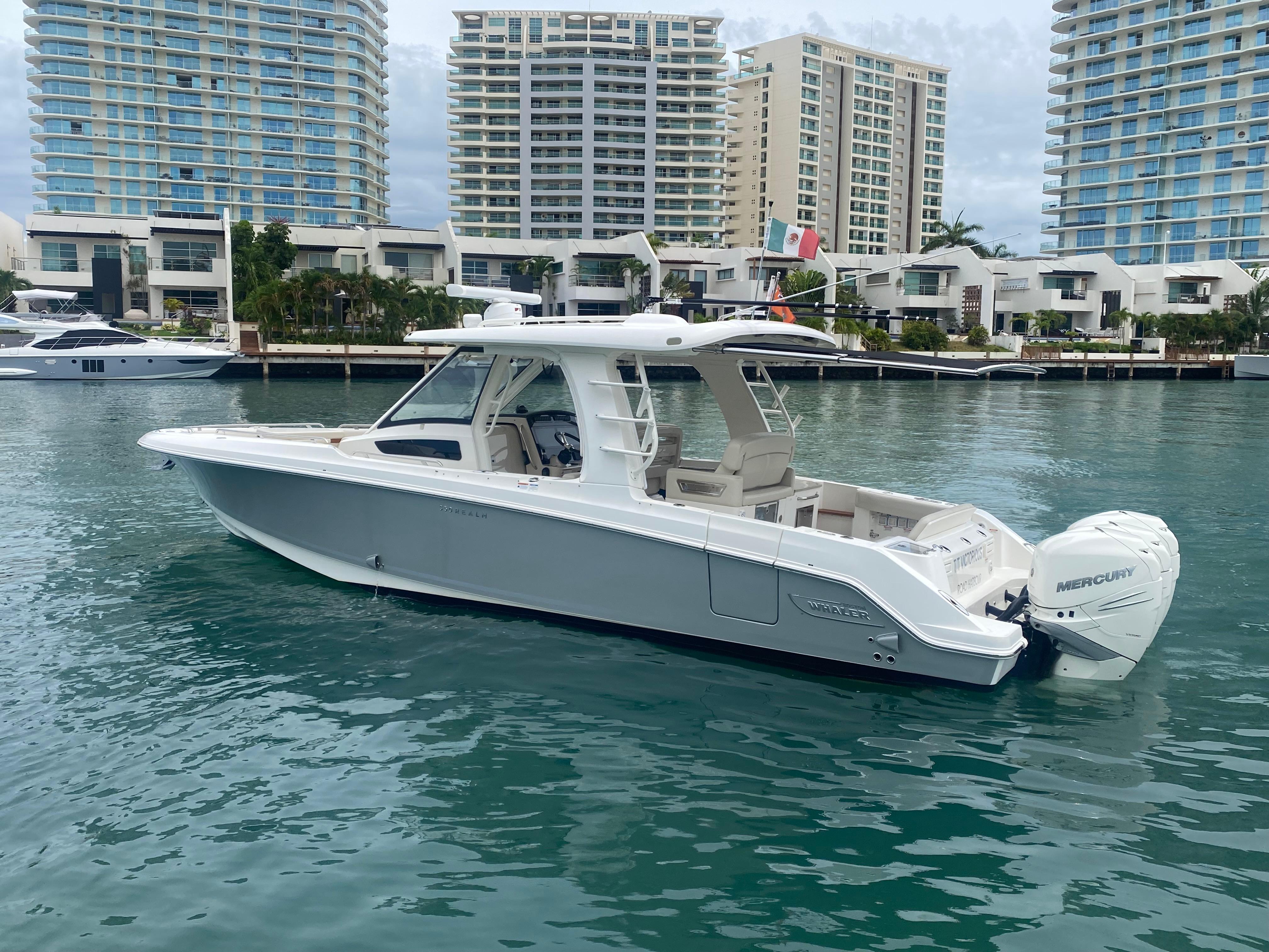 2021 Boston Whaler 350 Realm Yacht Photos Pics 