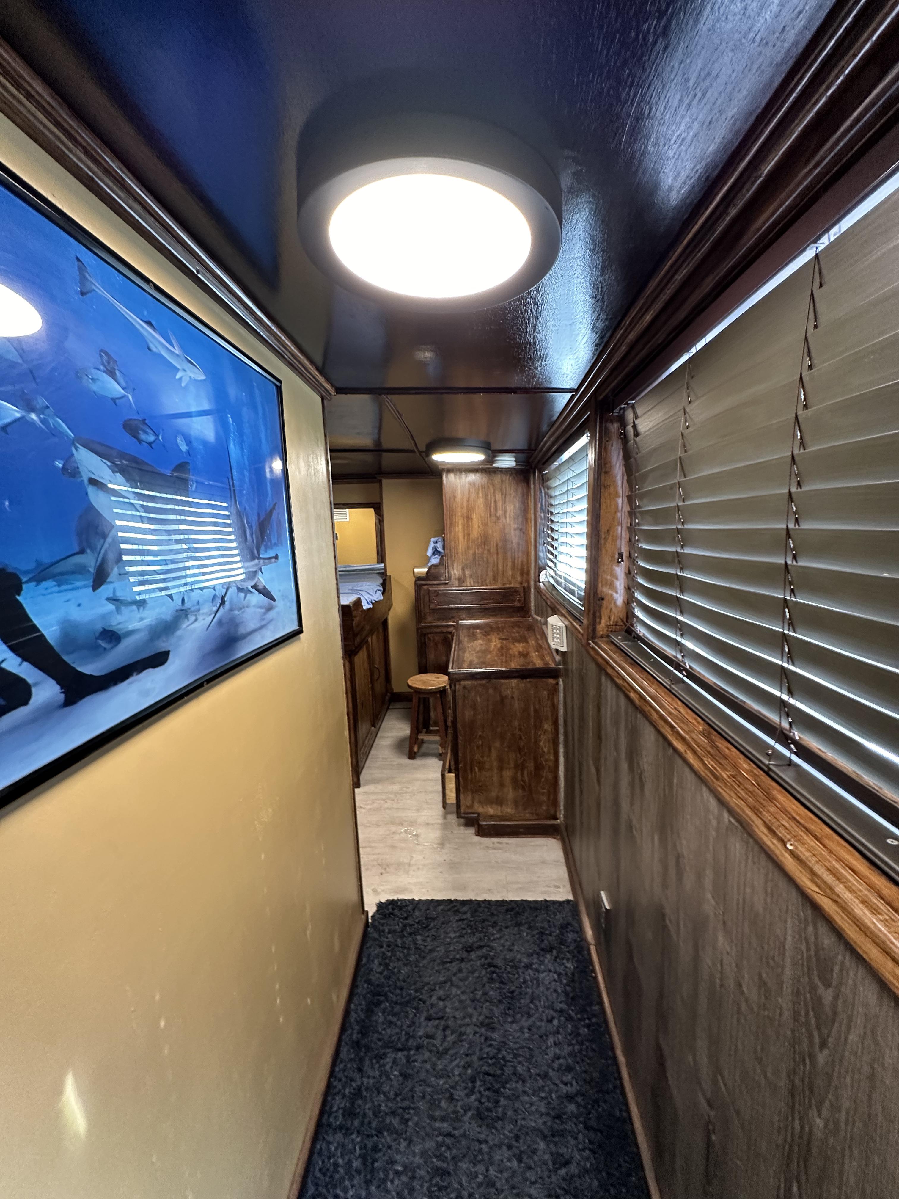 Custom-Dive Boat 1965-93 Dive Boat FL-US-9654997 | Thumbnail