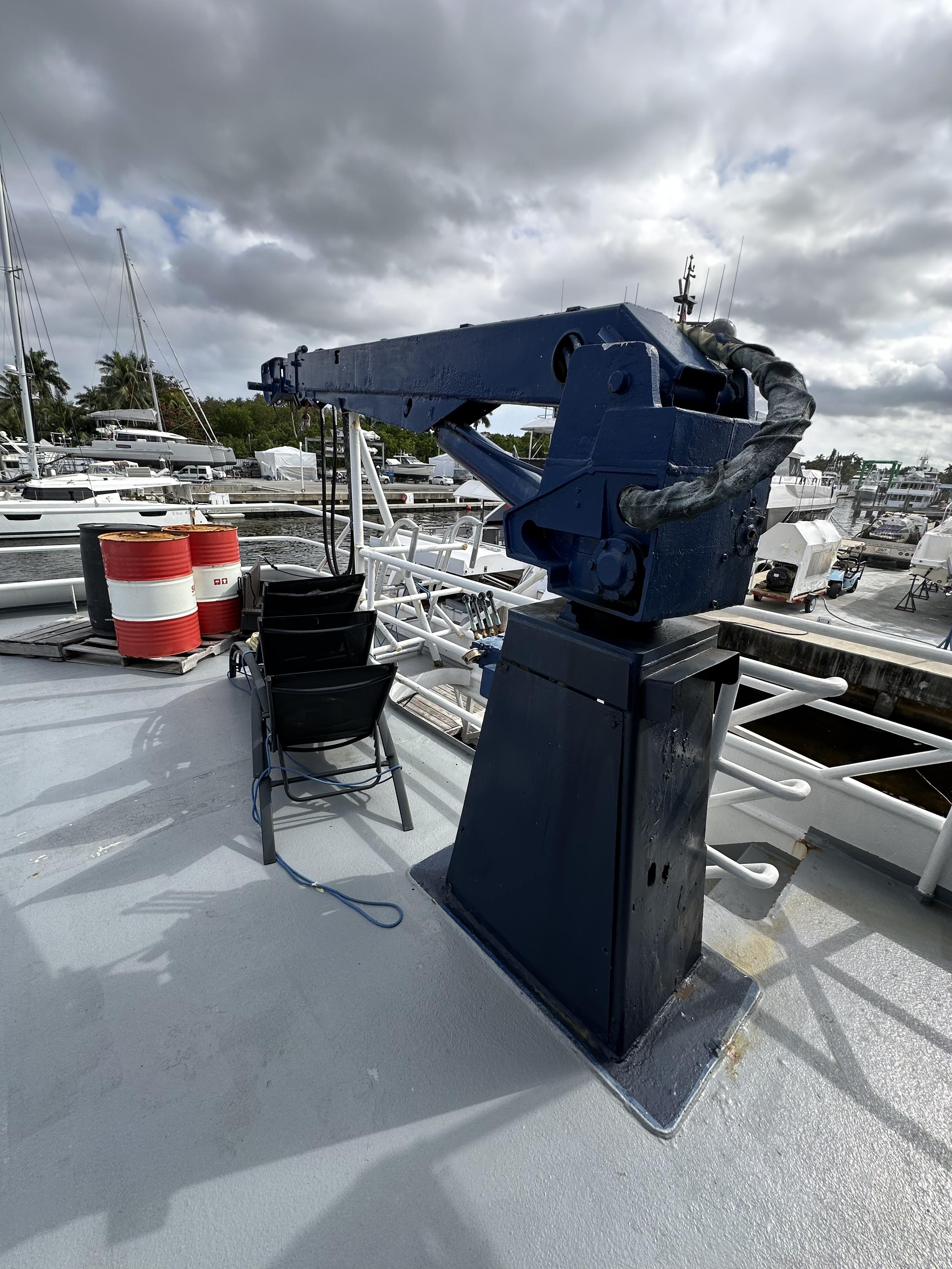 Custom-Dive Boat 1965-93 Dive Boat FL-US-9654997 | Thumbnail