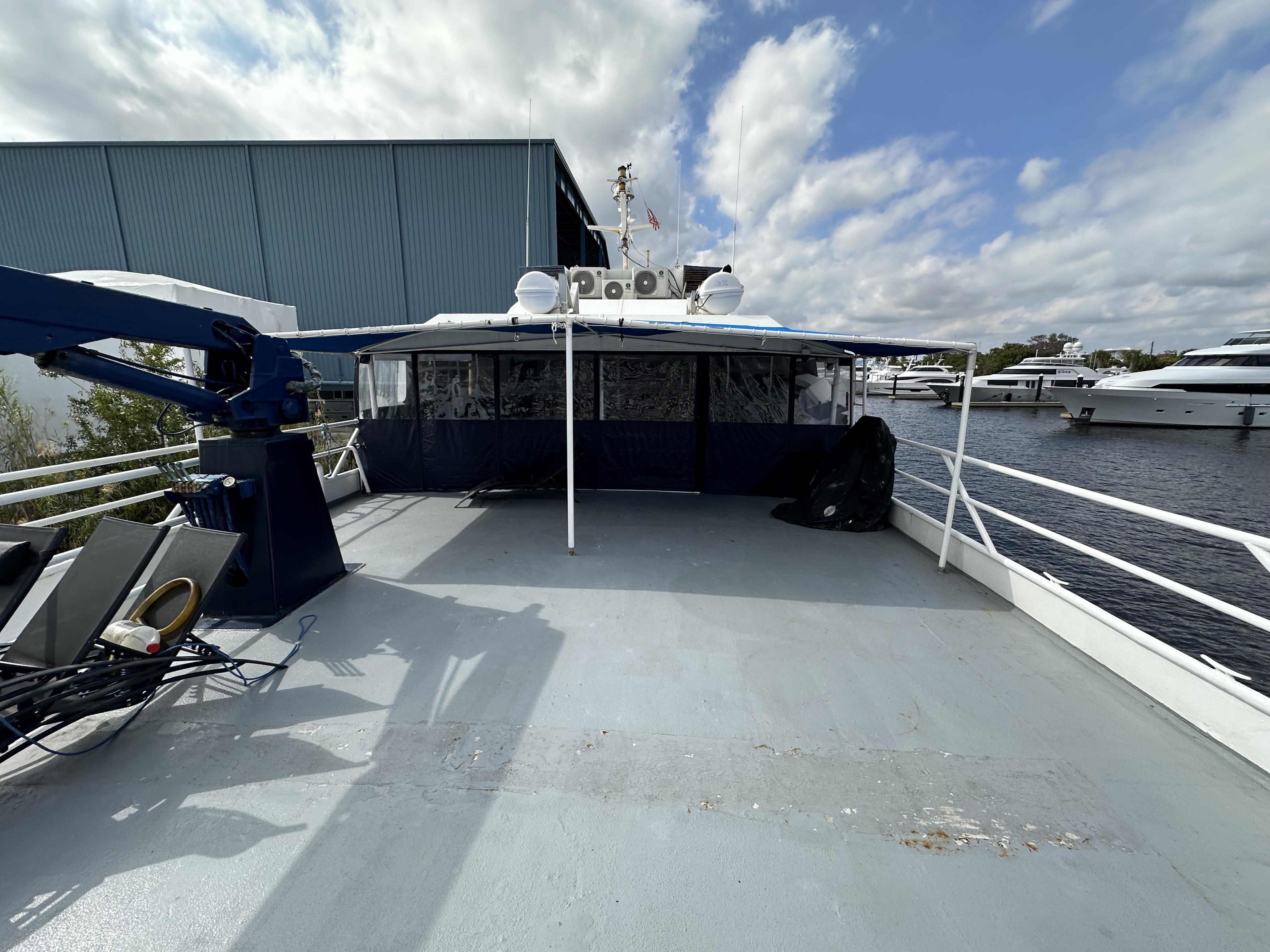 Custom-Dive Boat 1965-93 Dive Boat FL-US-9654997 | Thumbnail