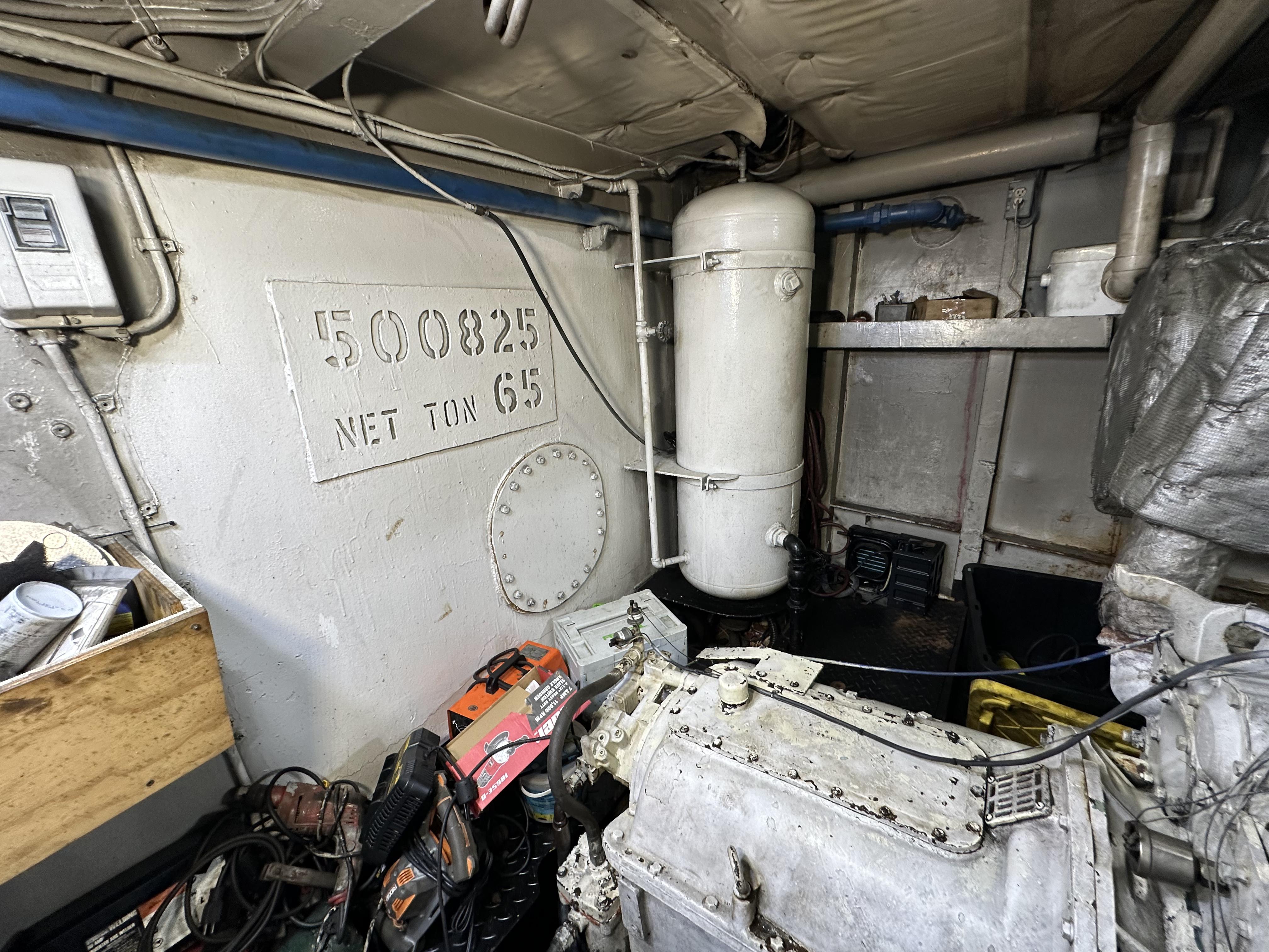 Custom-Dive Boat 1965-93 Dive Boat FL-US-9654997 | Thumbnail